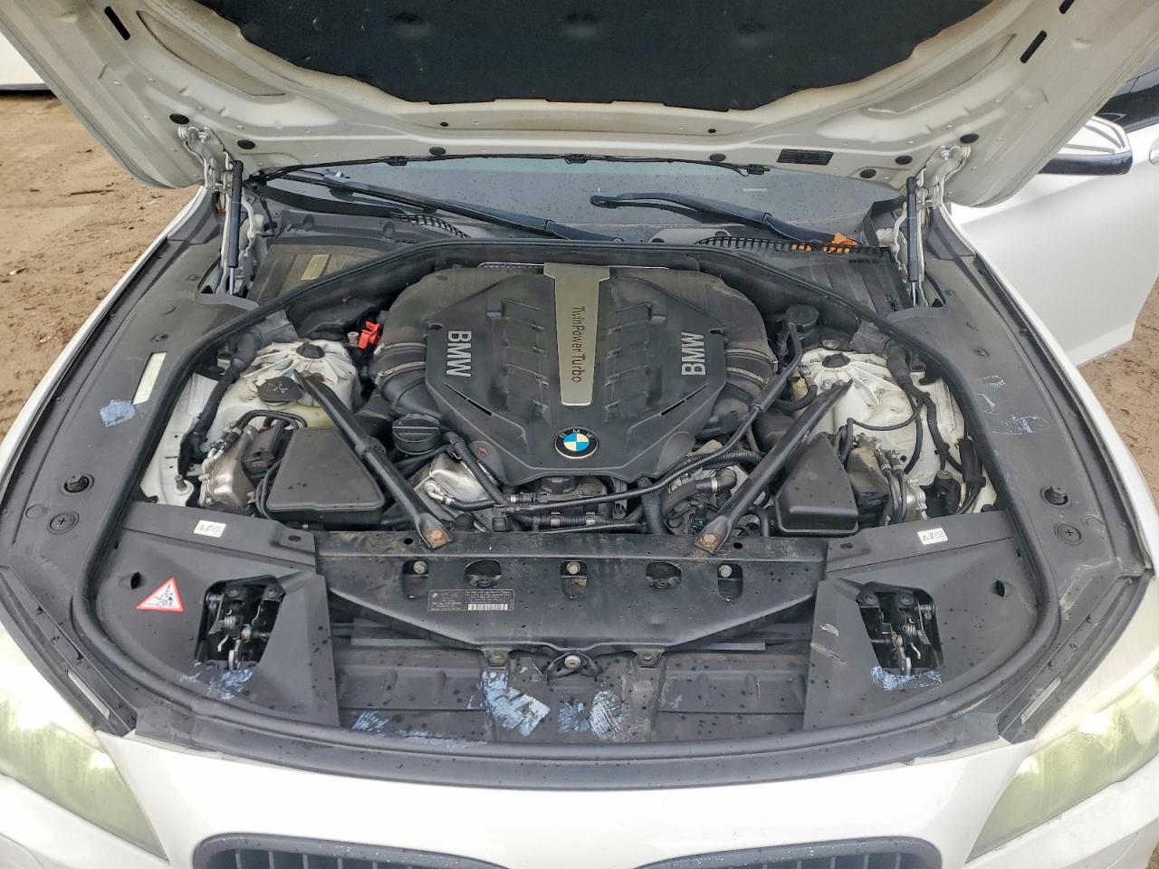 2014 Bmw 750 Li Белый vin: WBAYE8C59ED135551