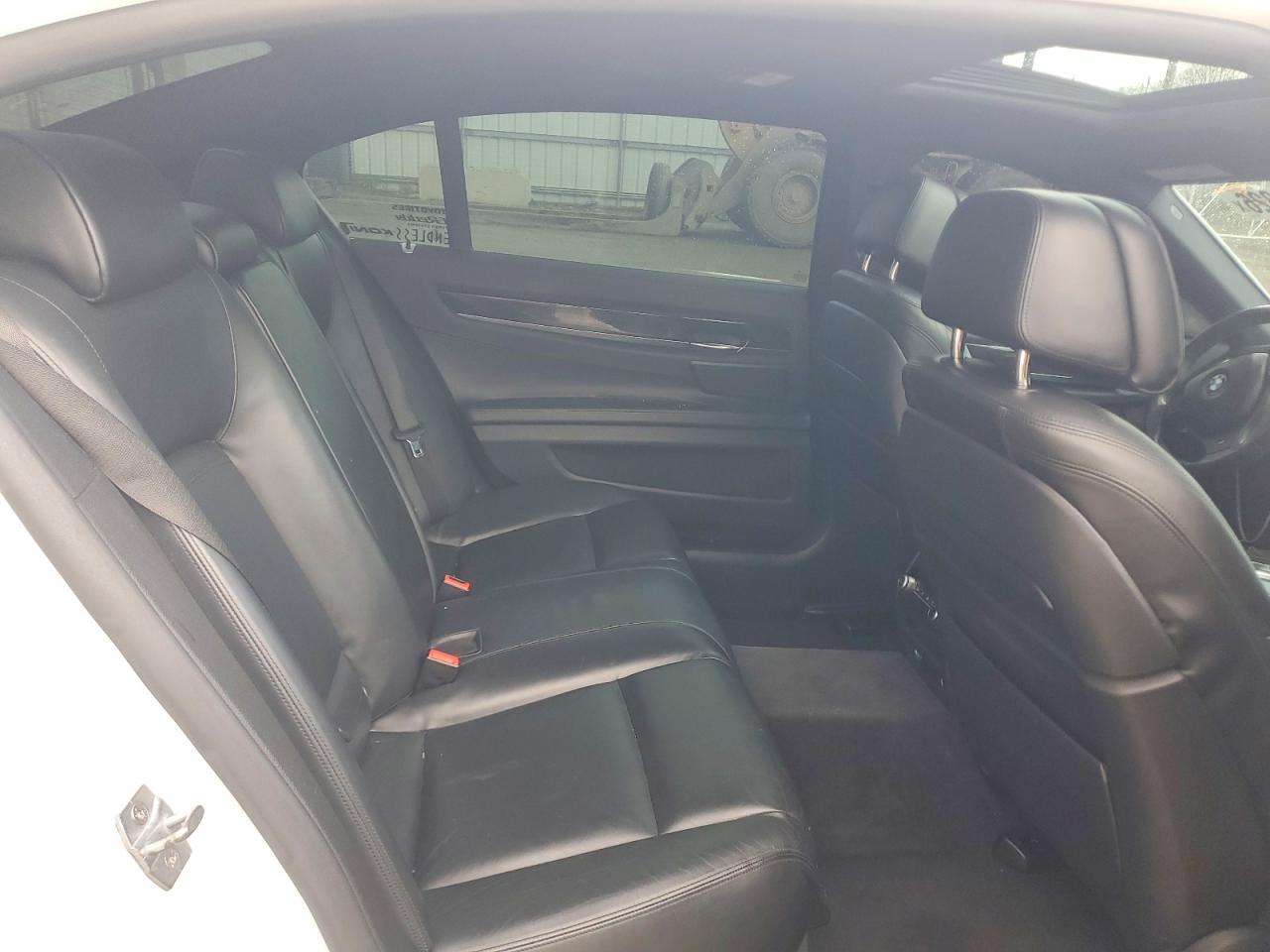 2014 Bmw 750 Li Белый vin: WBAYE8C59ED135551