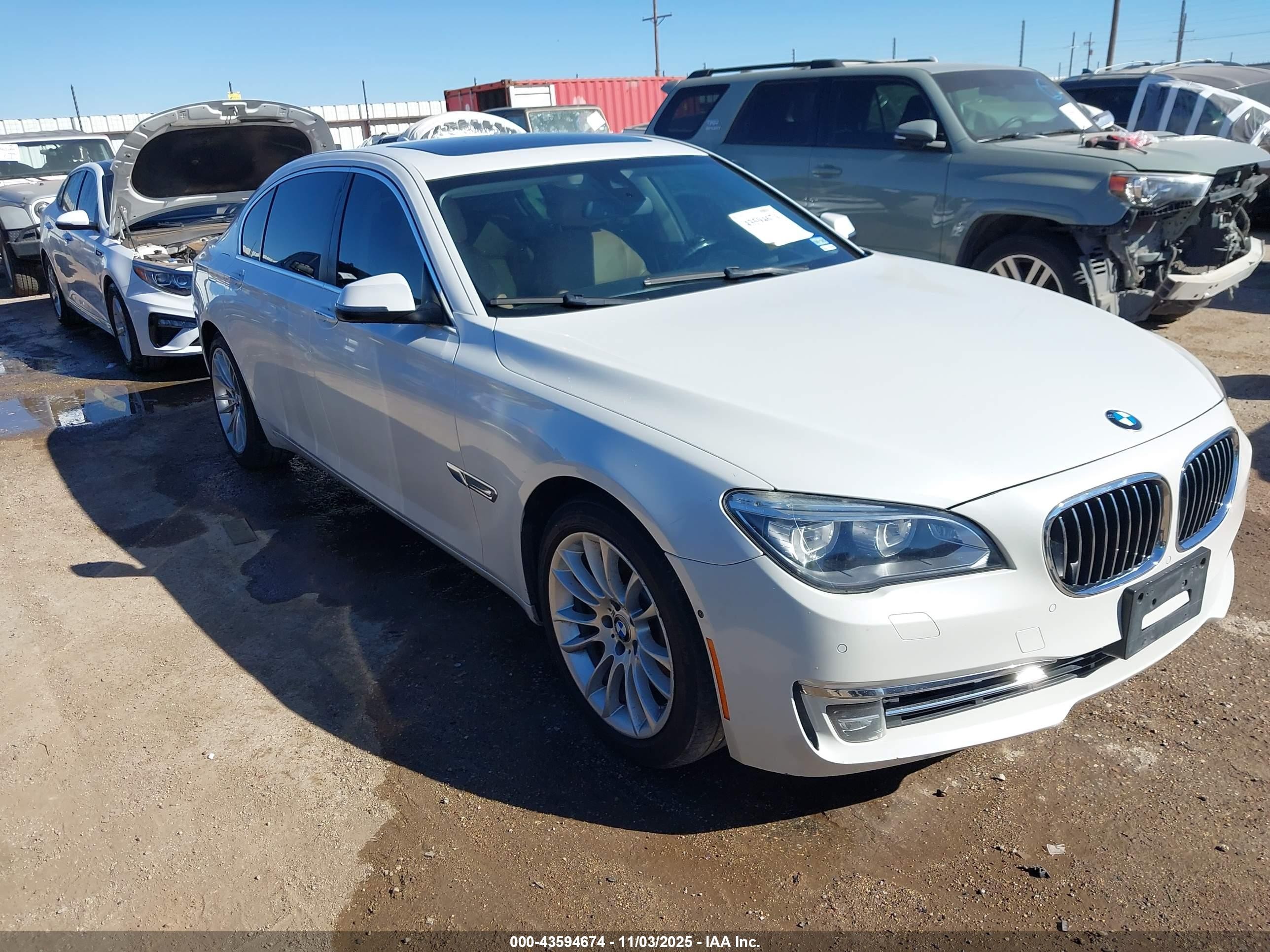 2014 Bmw Alpina B7   White vin: WBAYE8C59ED136036