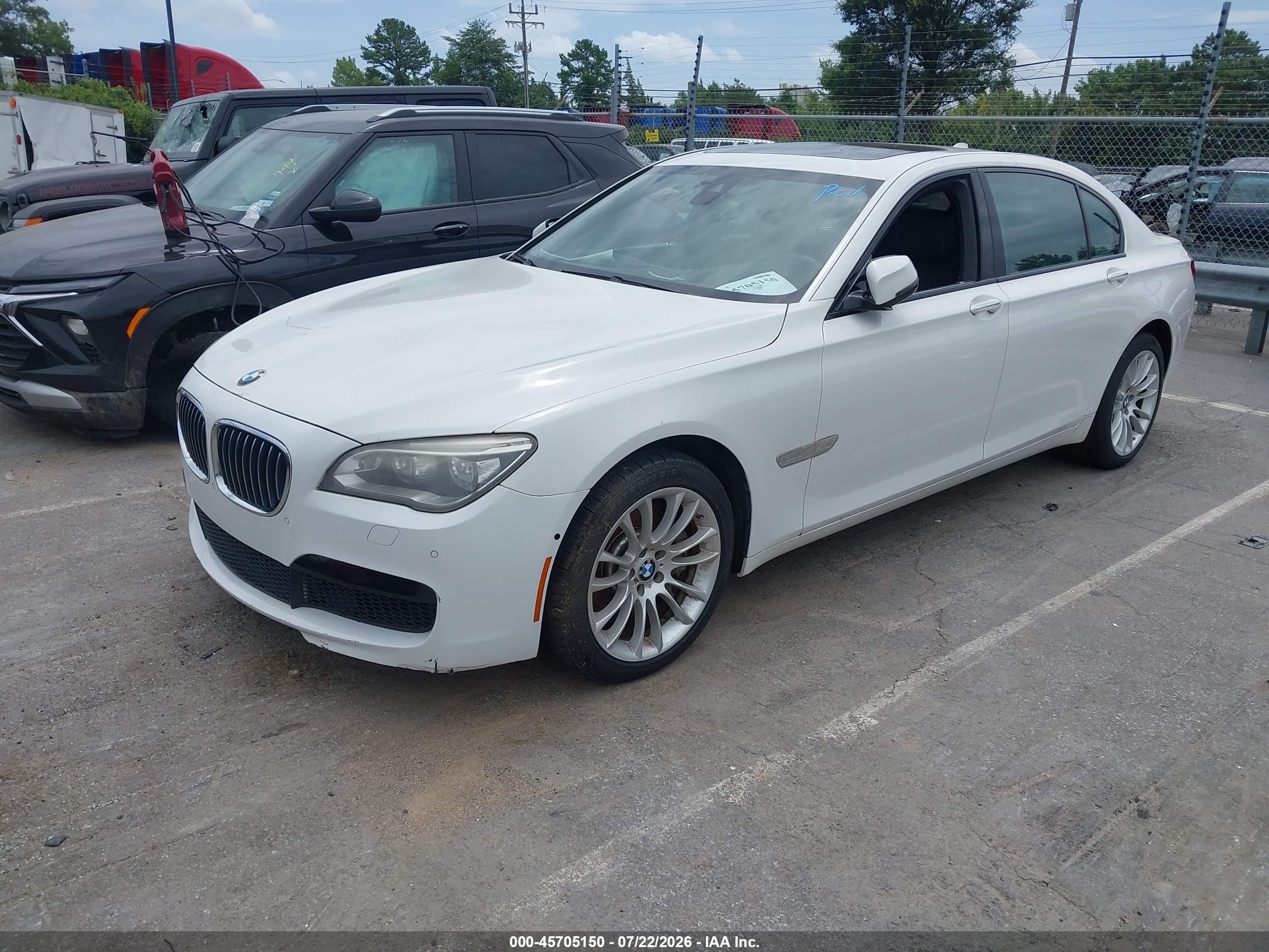 2014 Bmw Alpina B7   Белый vin: WBAYE8C5XED136417