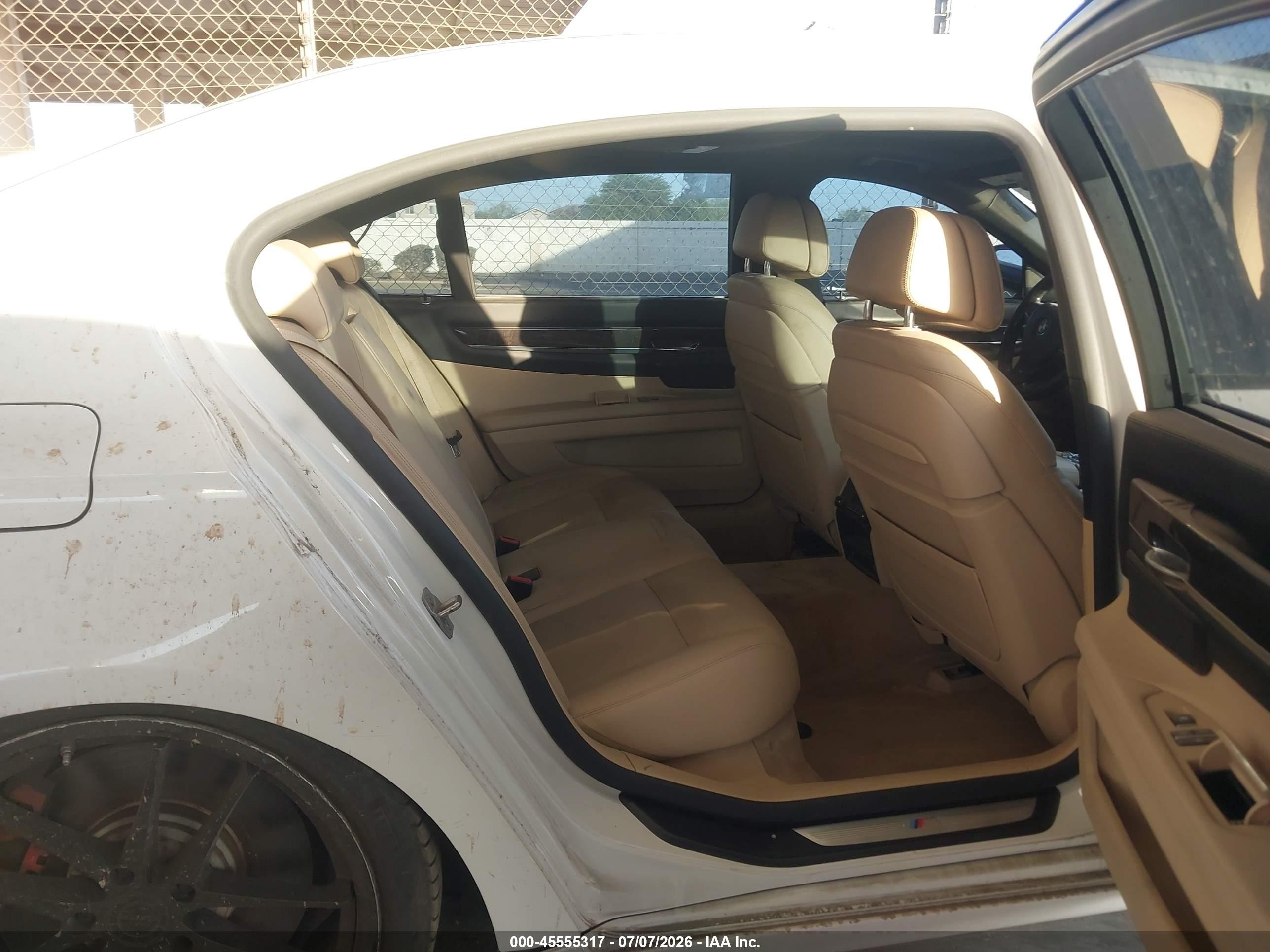 2015 Bmw 750li   White vin: WBAYE8C5XFD781599
