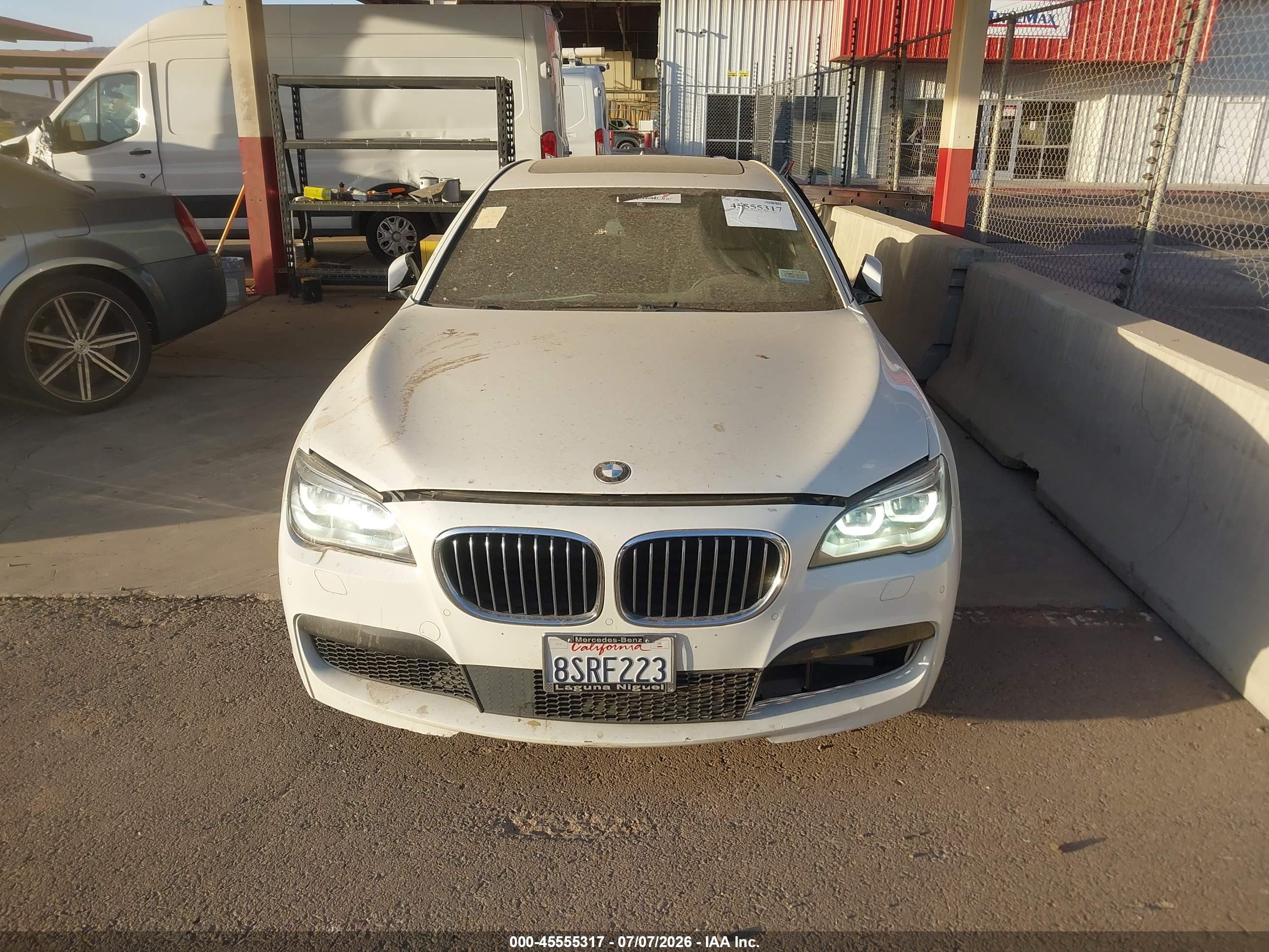 2015 Bmw 750li   White vin: WBAYE8C5XFD781599