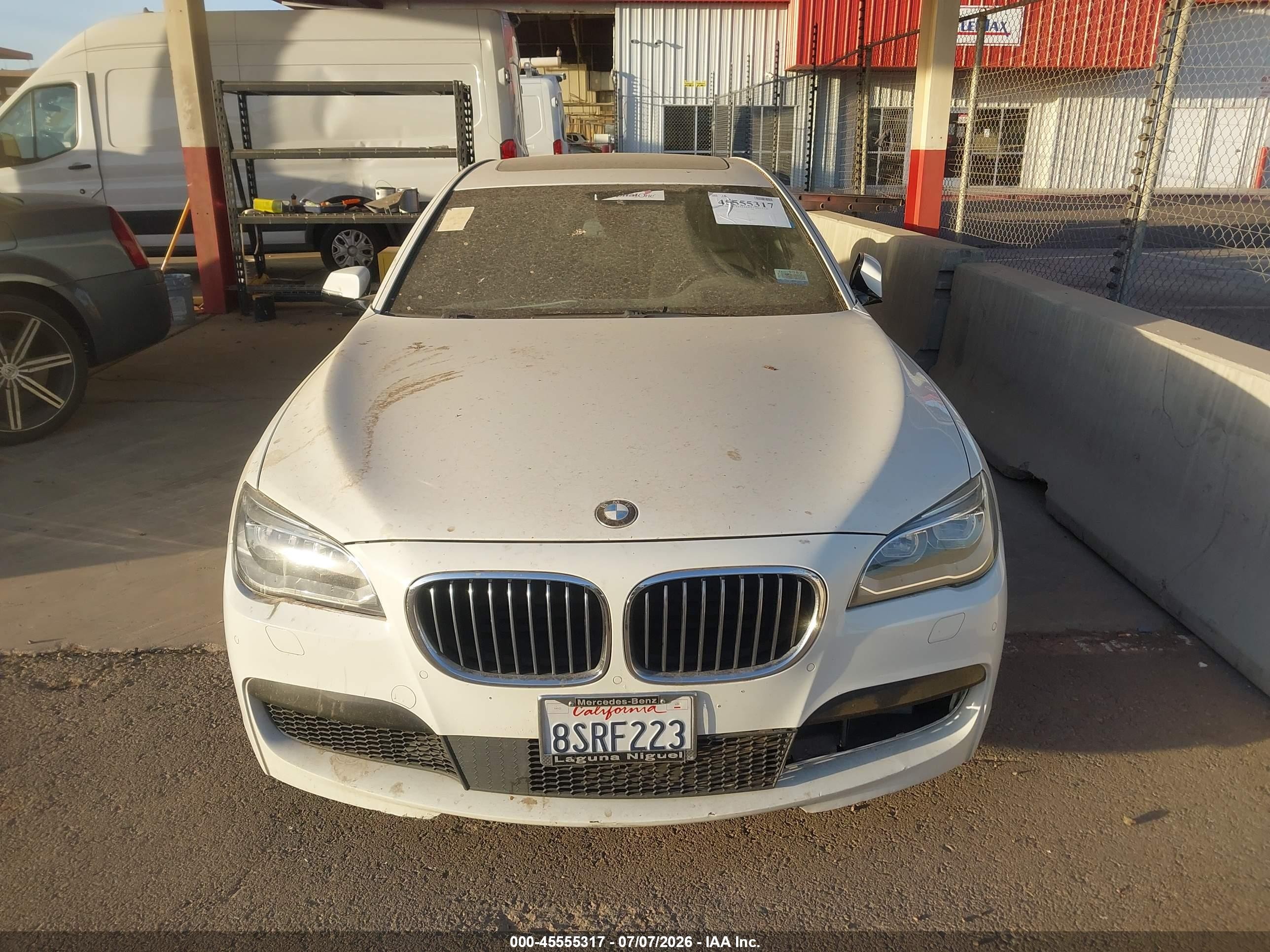 2015 Bmw 750li   White vin: WBAYE8C5XFD781599