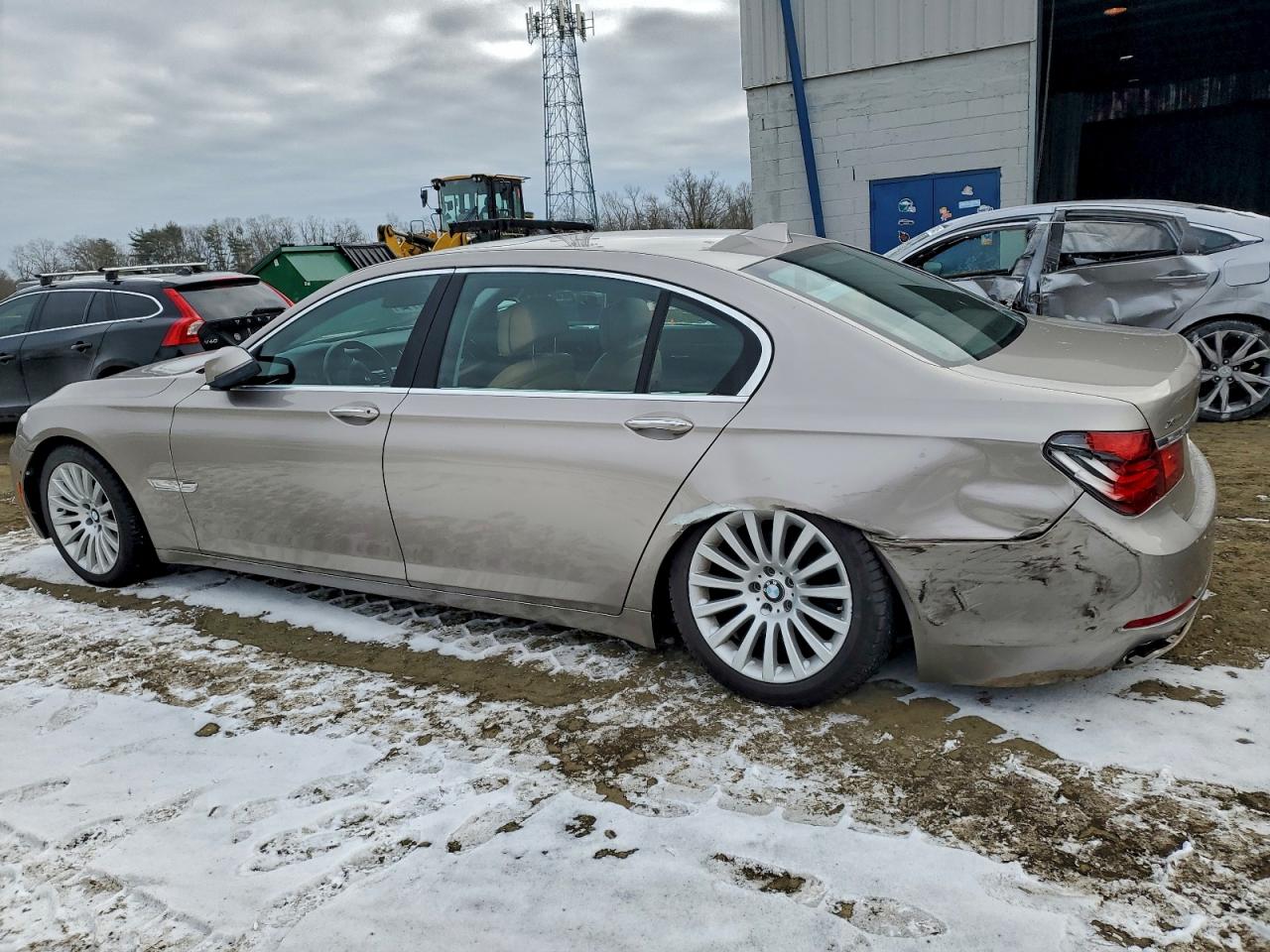 2013 Bmw 740 Lxi Gold vin: WBAYF4C52DDE23726