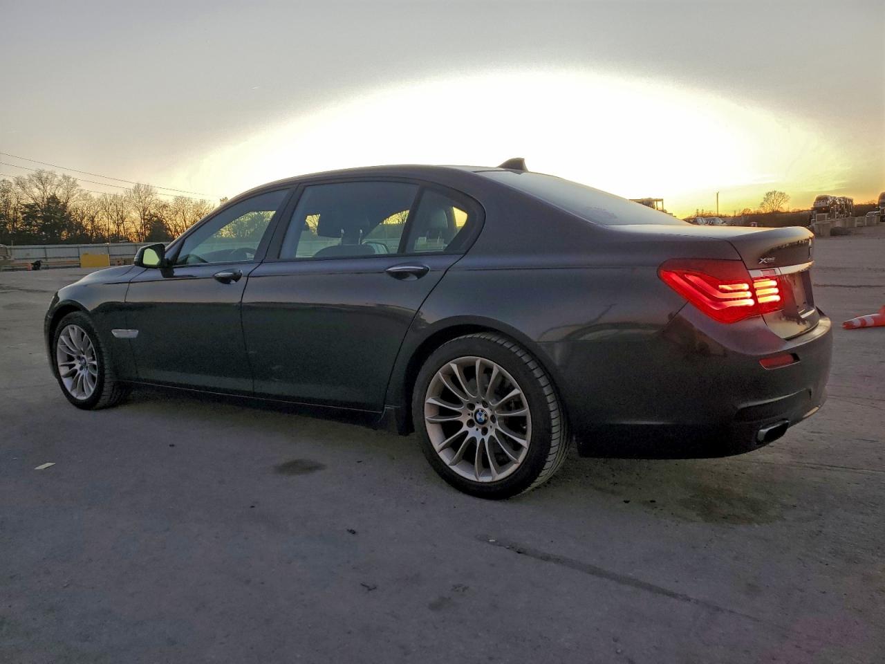 2015 Bmw 740 Lxi Gray vin: WBAYF4C52FD282298