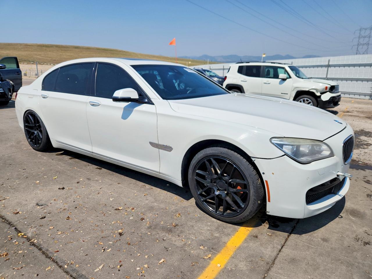 2015 Bmw 740 Lxi White vin: WBAYF4C55FGS99420
