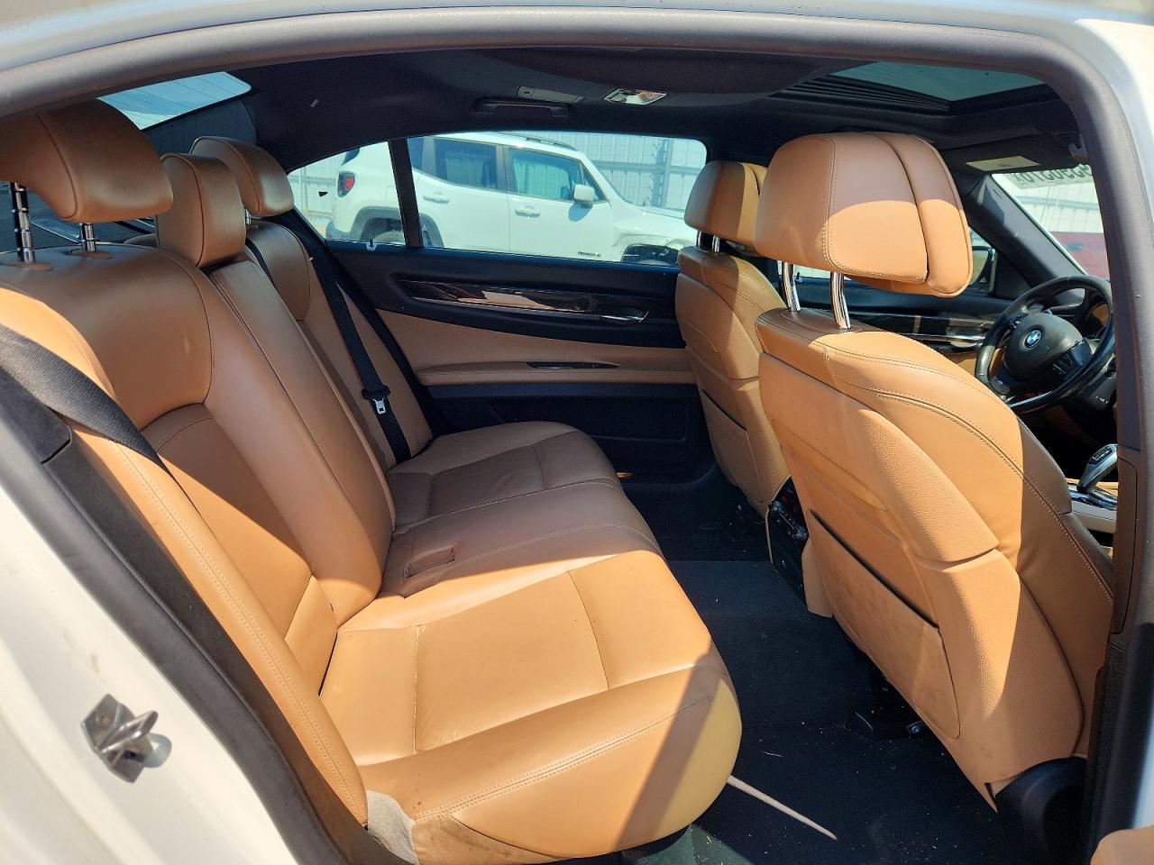2015 Bmw 740 Lxi White vin: WBAYF4C55FGS99420