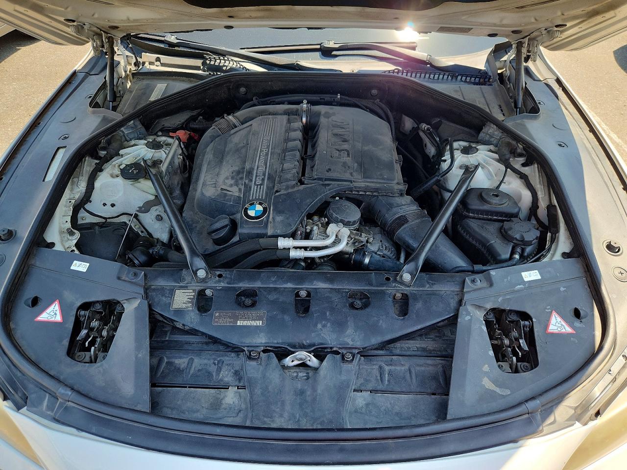 2013 Bmw 740 Lxi White vin: WBAYF4C56DD127525