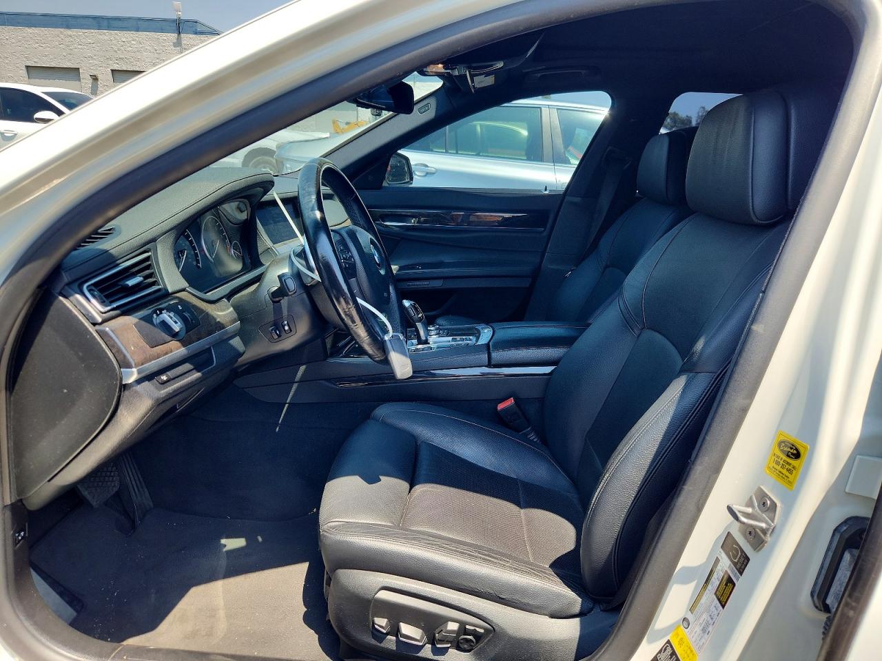 2013 Bmw 740 Lxi White vin: WBAYF4C56DD127525