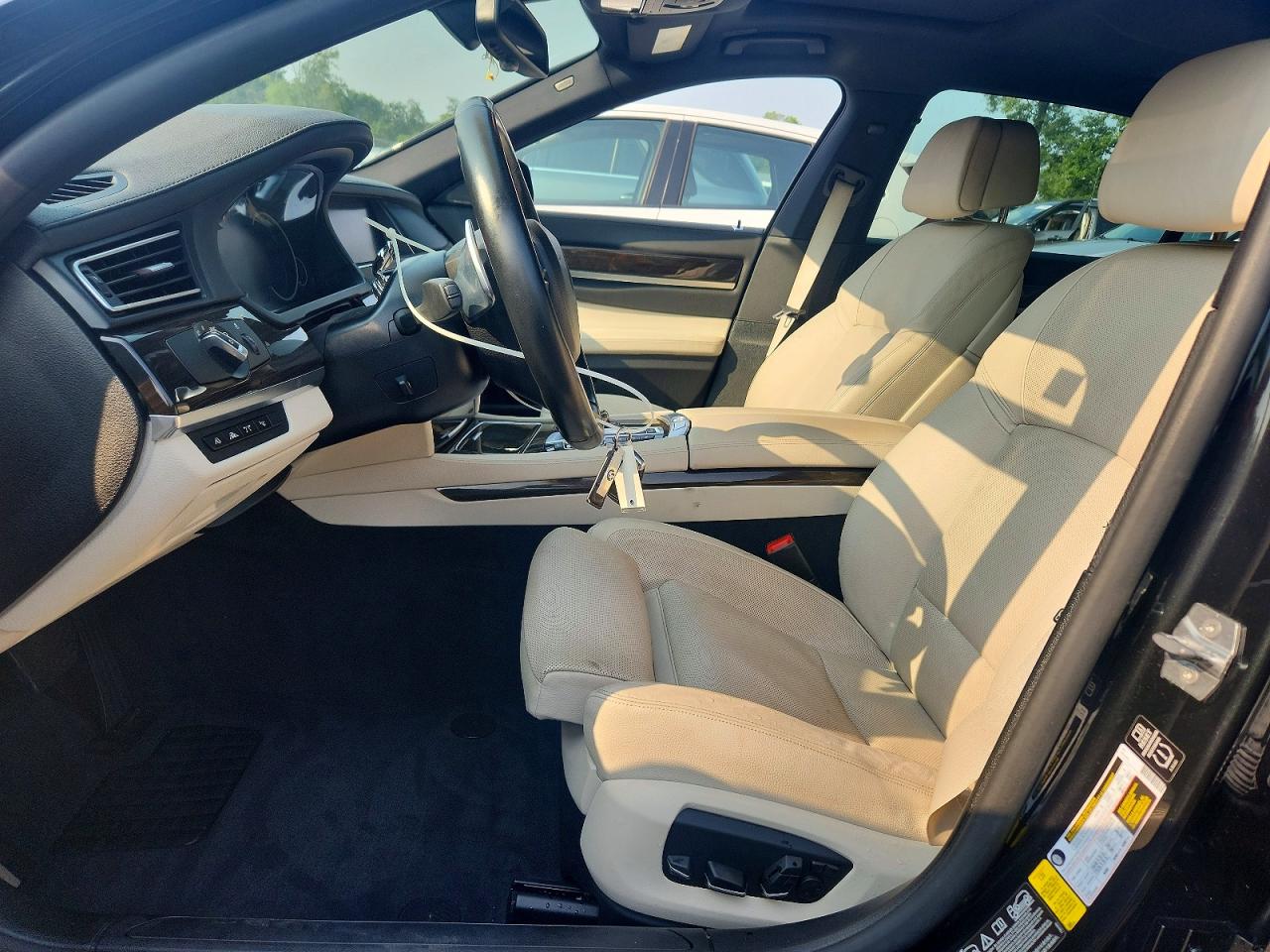 2015 Bmw 740 Lxi Black vin: WBAYF4C56FD874013