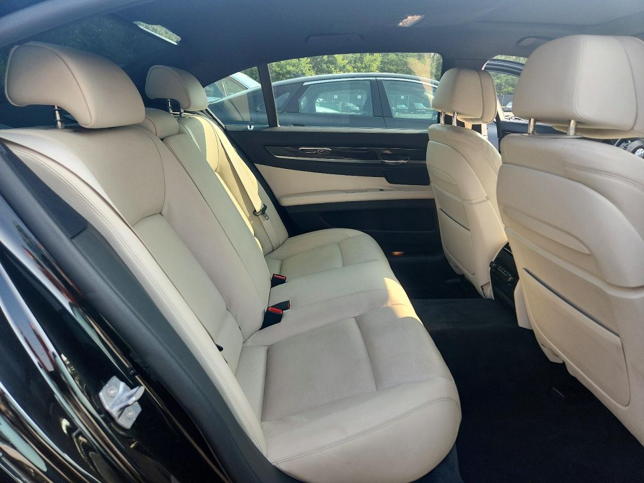 2015 Bmw 740 Lxi Black vin: WBAYF4C56FD874013