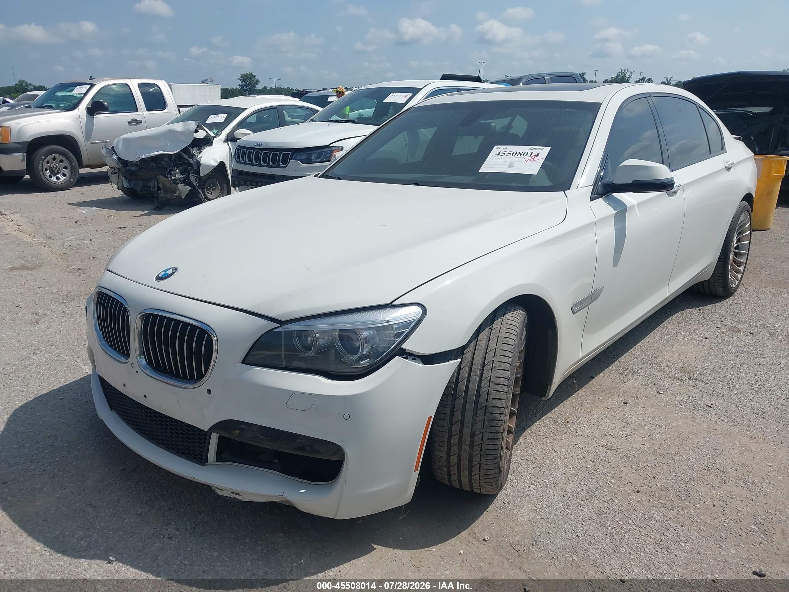 2015 Bmw 740li Xdrive White vin: WBAYF4C56FGS99409