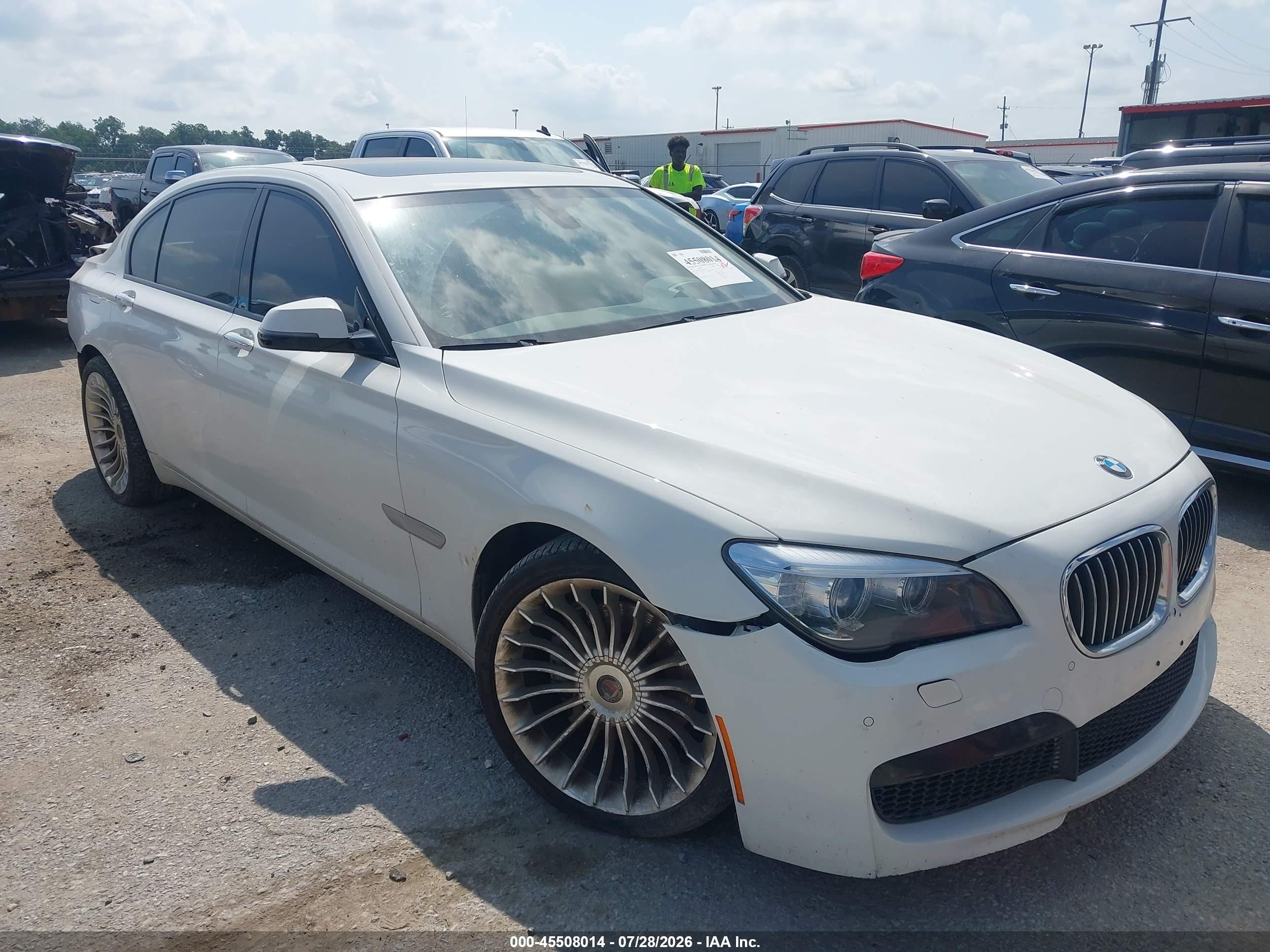 2015 Bmw 740li Xdrive White vin: WBAYF4C56FGS99409