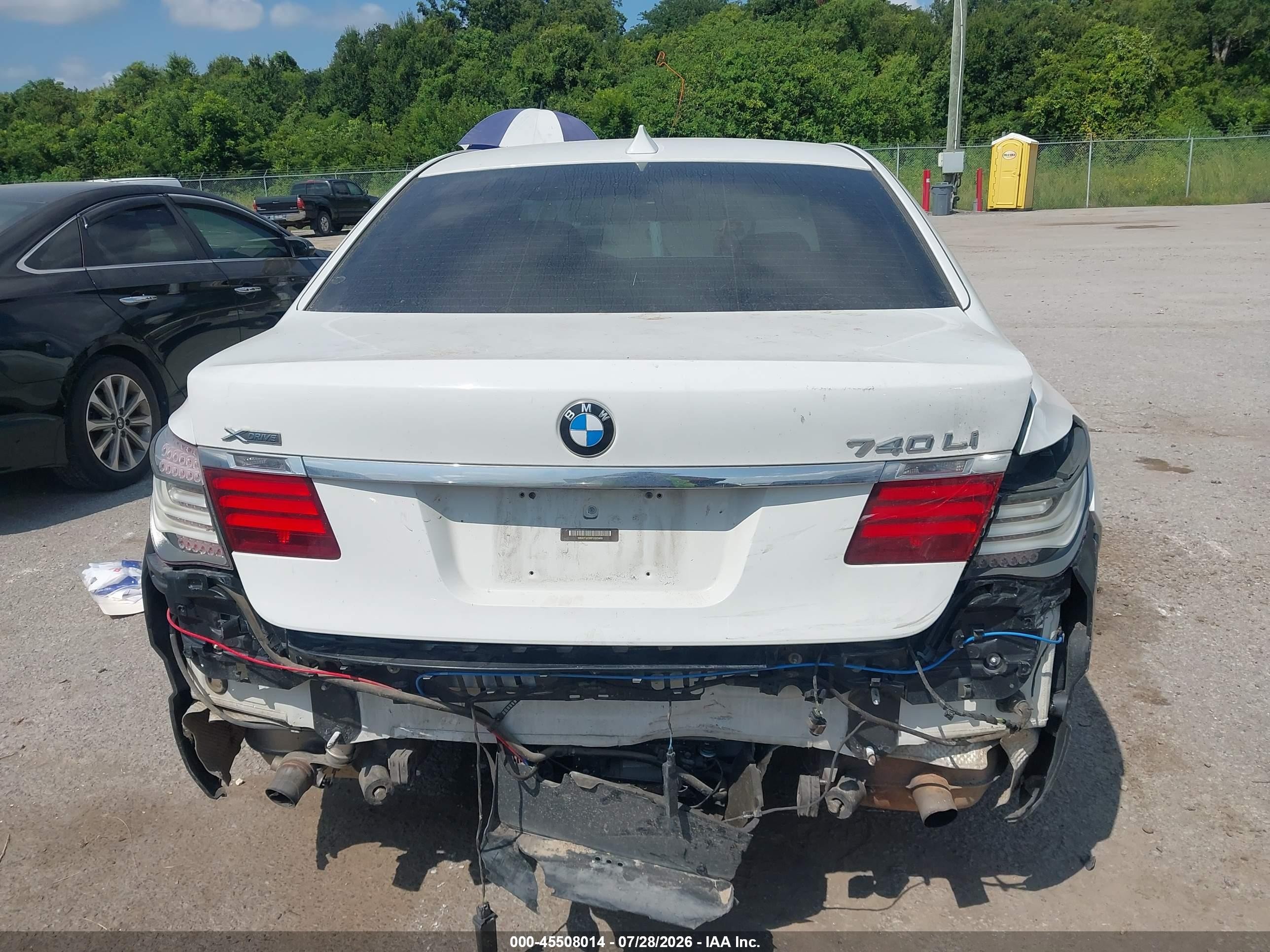 2015 Bmw 740li Xdrive White vin: WBAYF4C56FGS99409