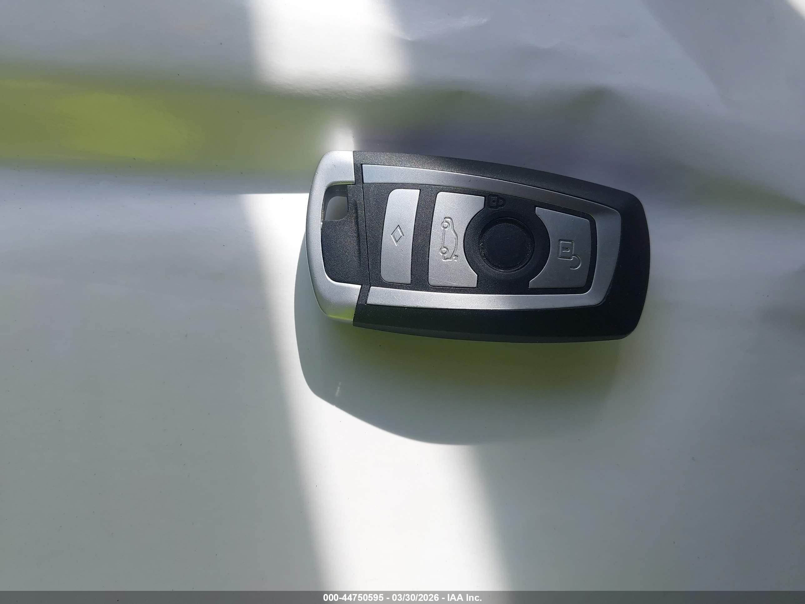2013 Bmw 740li Xdrive White vin: WBAYF4C59DD128023