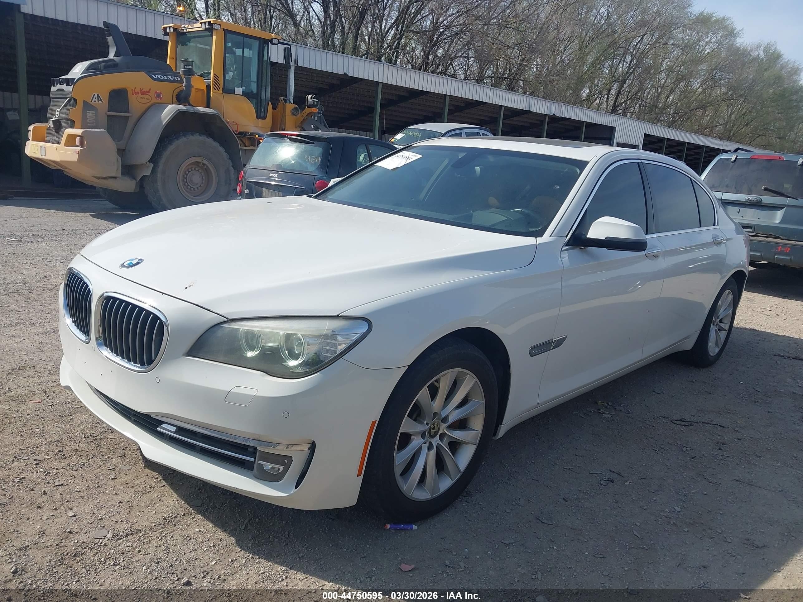 2013 Bmw 740li Xdrive White vin: WBAYF4C59DD128023