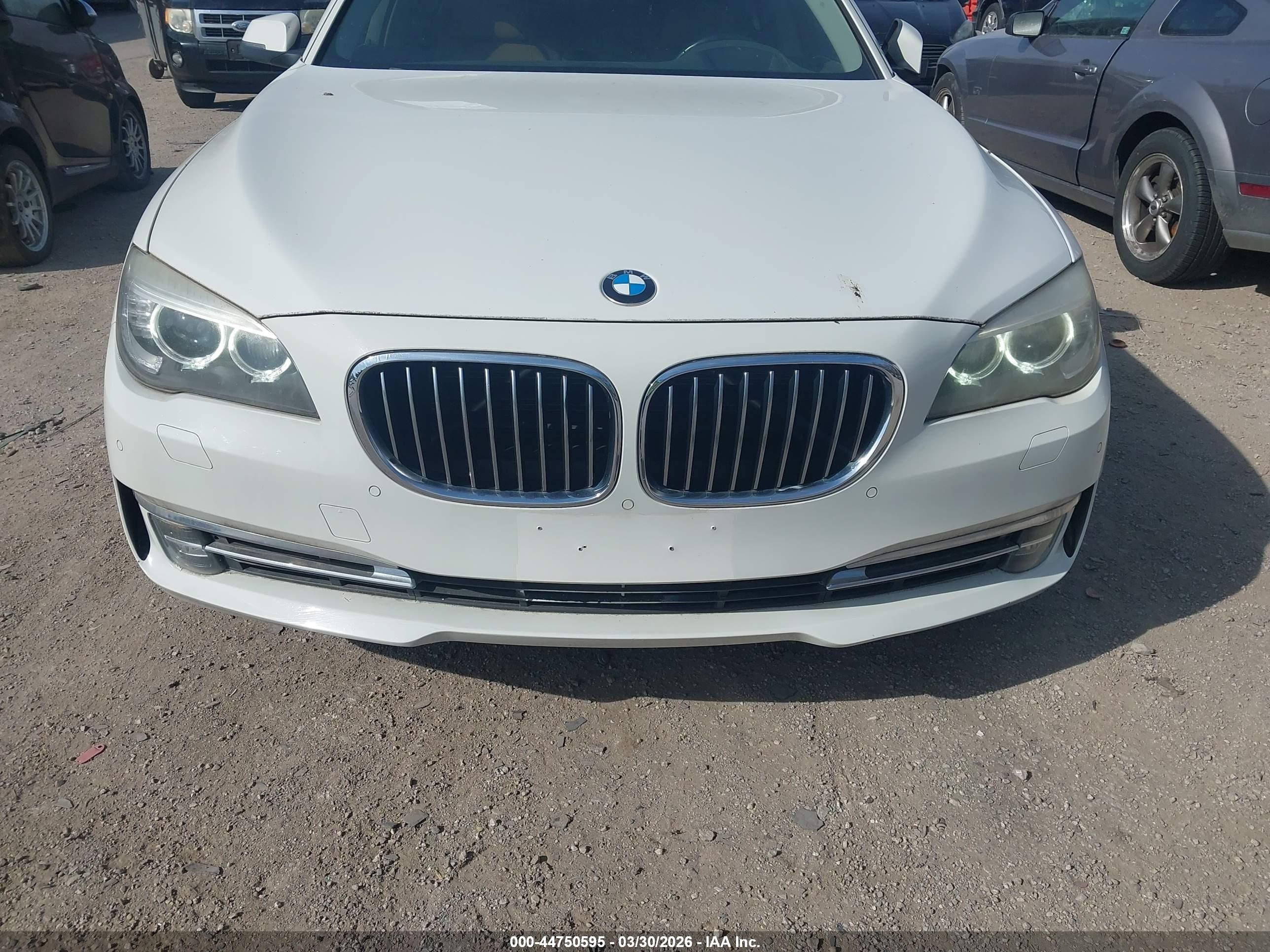 2013 Bmw 740li Xdrive White vin: WBAYF4C59DD128023
