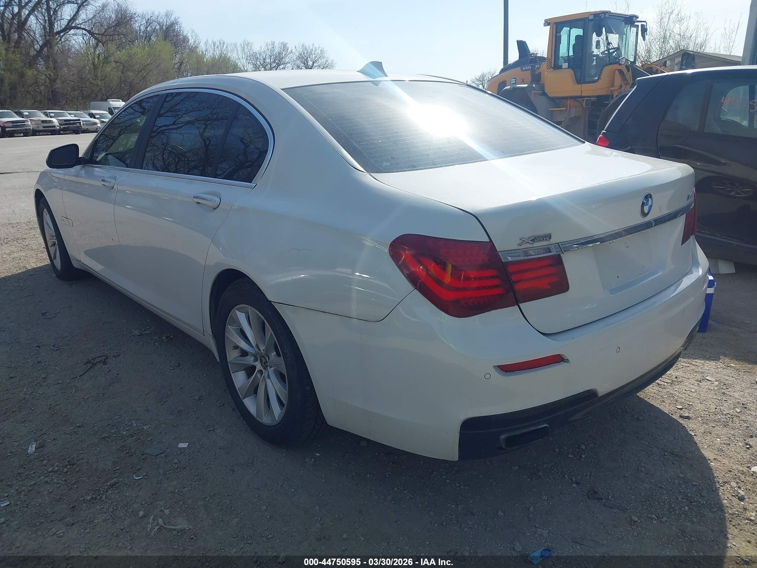 2013 Bmw 740li Xdrive White vin: WBAYF4C59DD128023