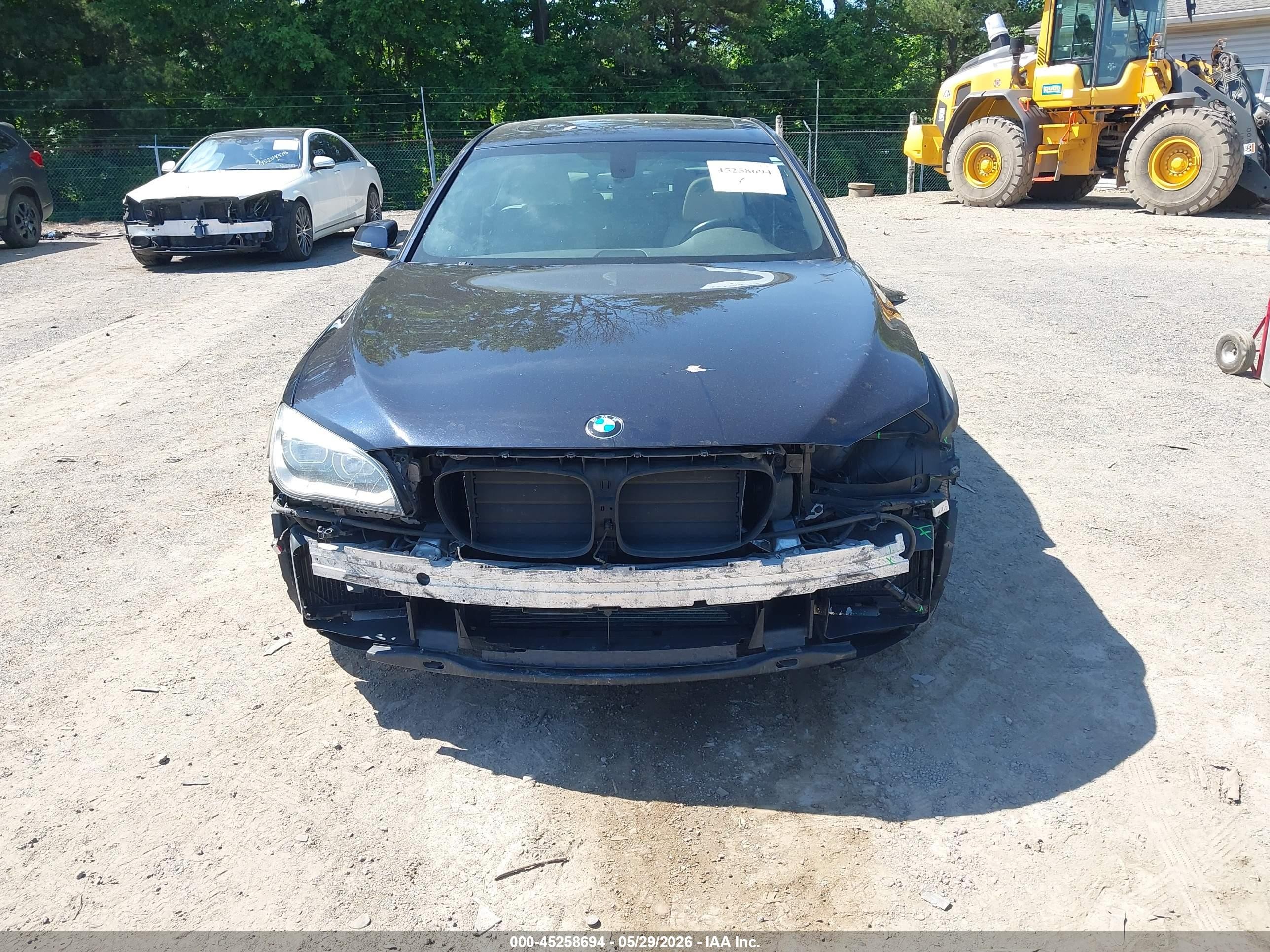 2014 Bmw 740li Xdrive Черный vin: WBAYF4C59ED282099