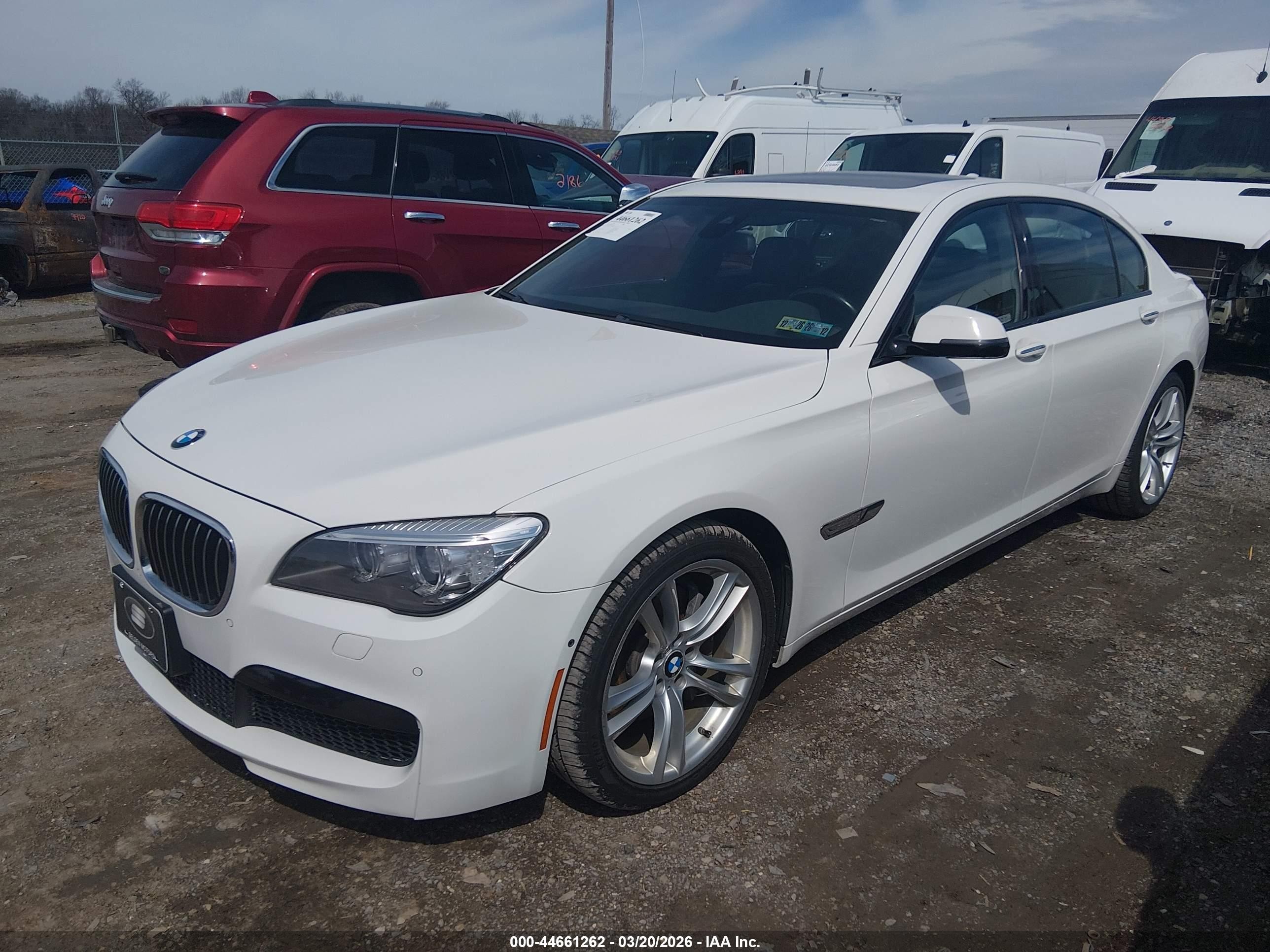 2013 Bmw 740li Xdrive White vin: WBAYF4C5XDD127995