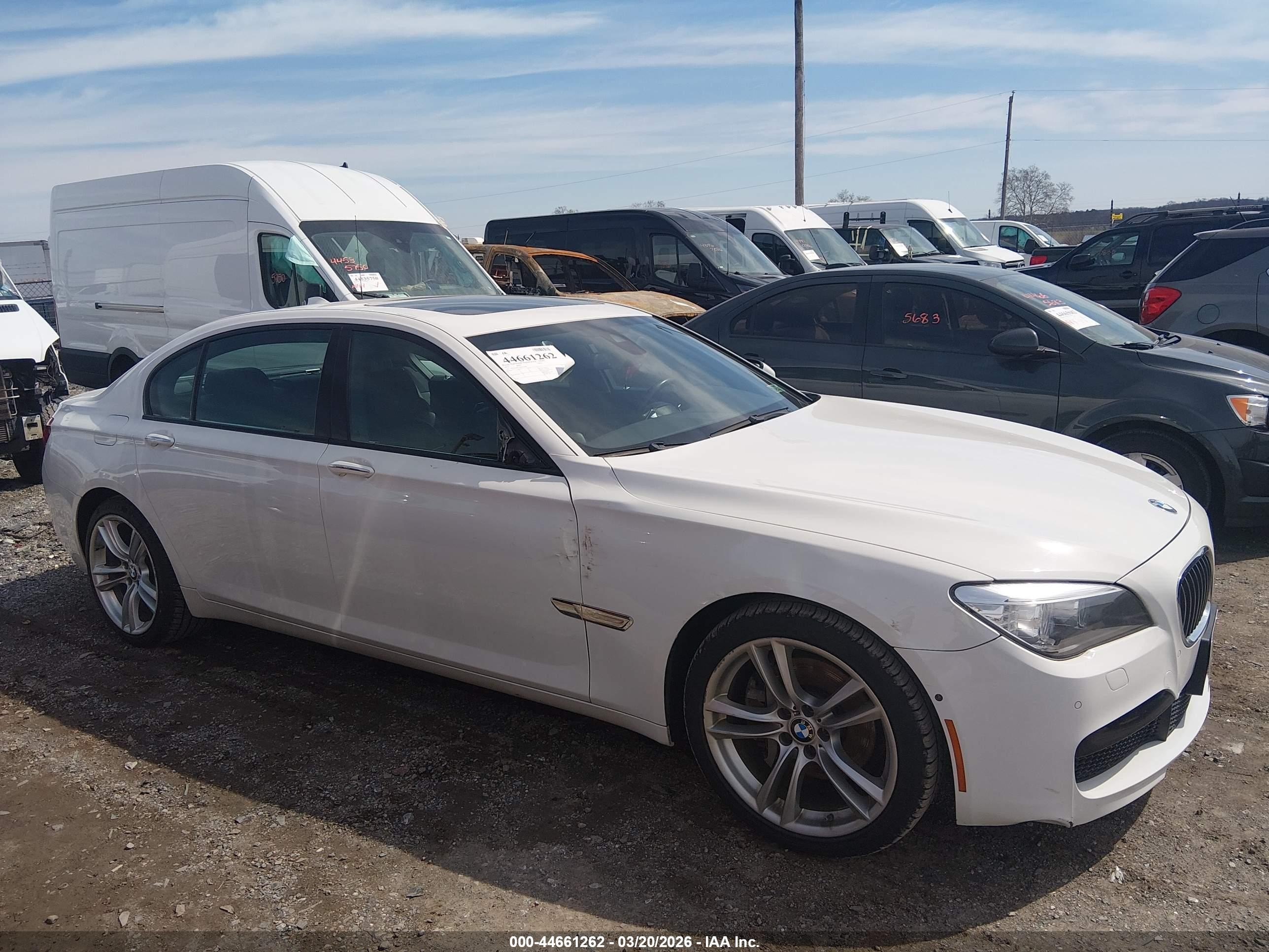 2013 Bmw 740li Xdrive White vin: WBAYF4C5XDD127995