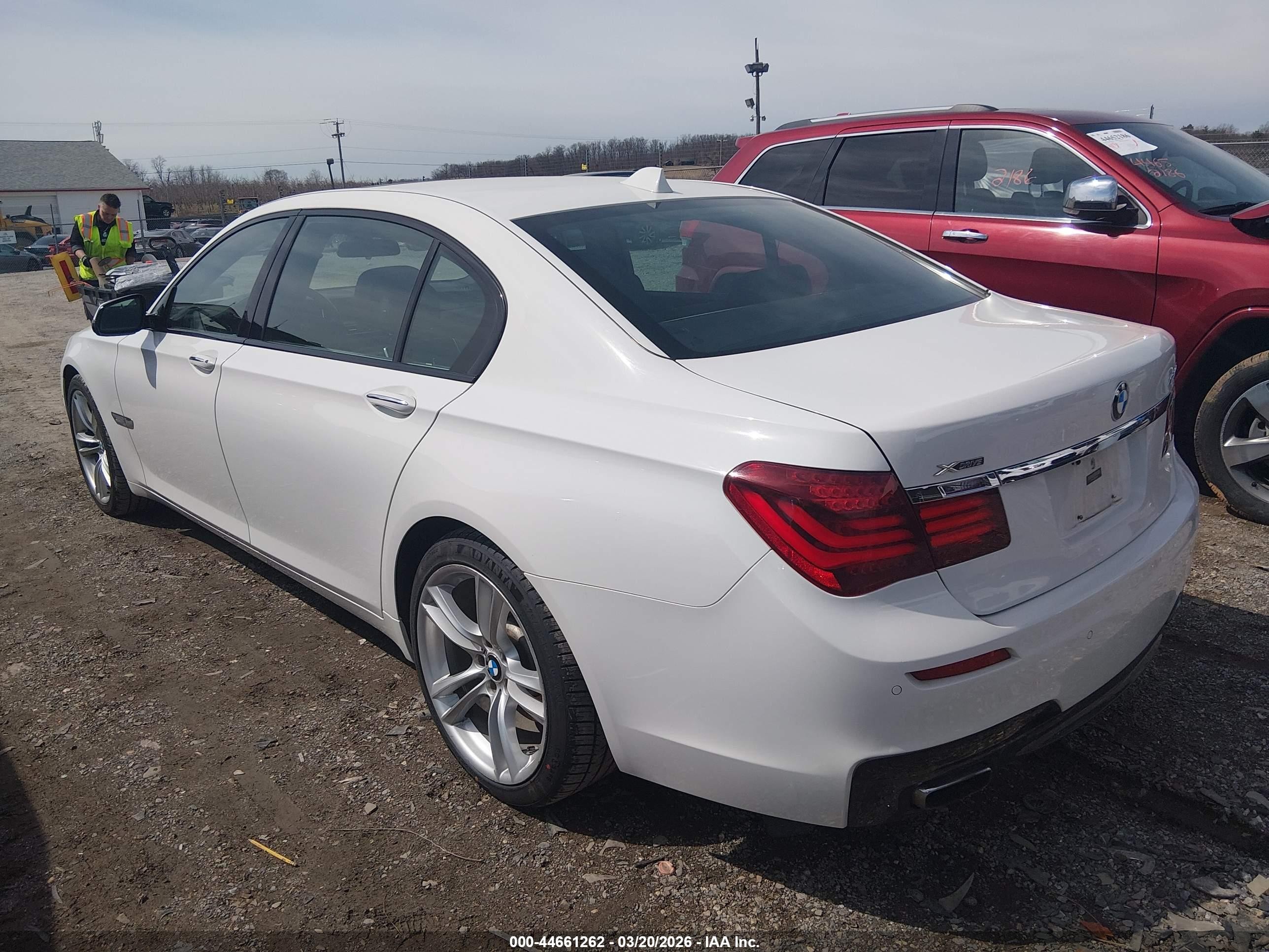 2013 Bmw 740li Xdrive White vin: WBAYF4C5XDD127995