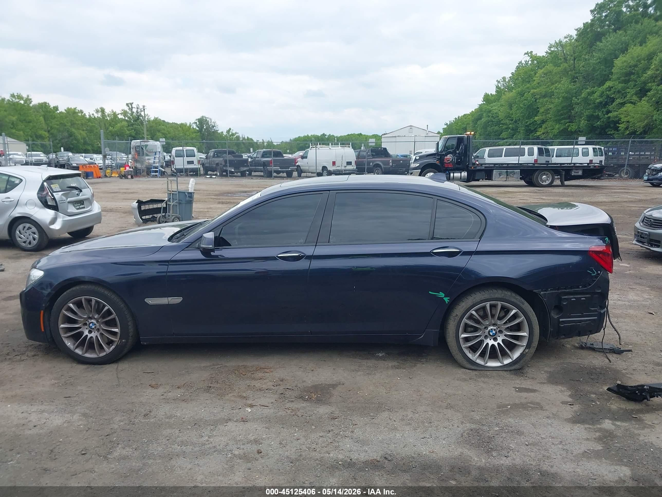 2014 Bmw Alpina B7 Xdrive Dark Blue vin: WBAYF8C50ED142000