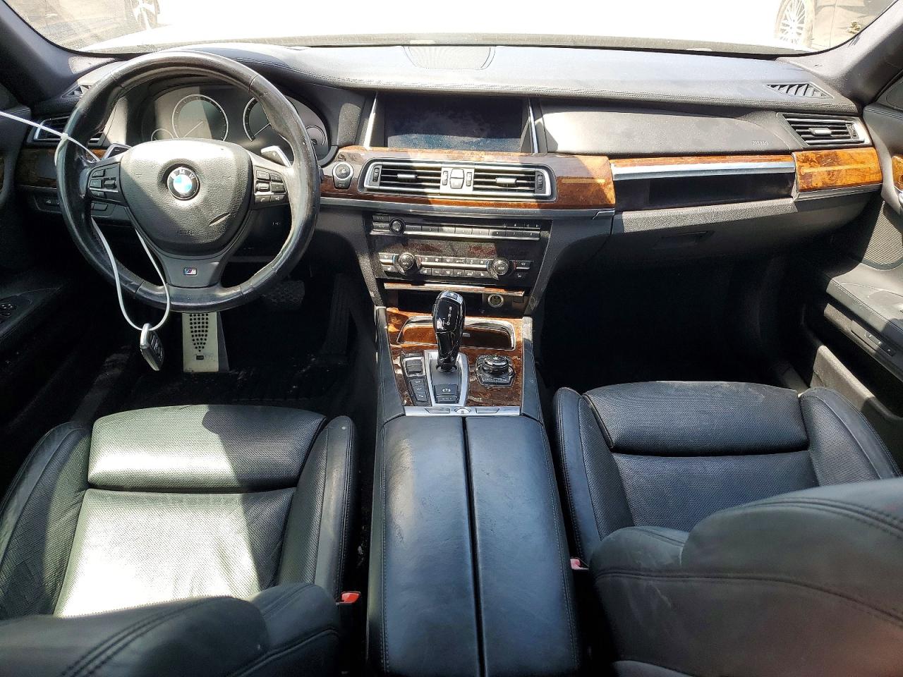 2013 Bmw 750 Lxi Черный vin: WBAYF8C51DD140108