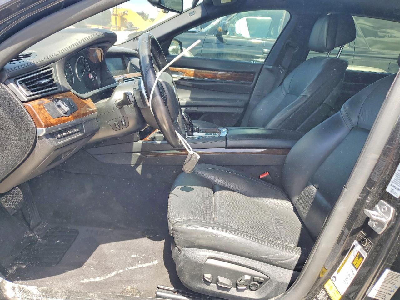 2013 Bmw 750 Lxi Черный vin: WBAYF8C51DD140108