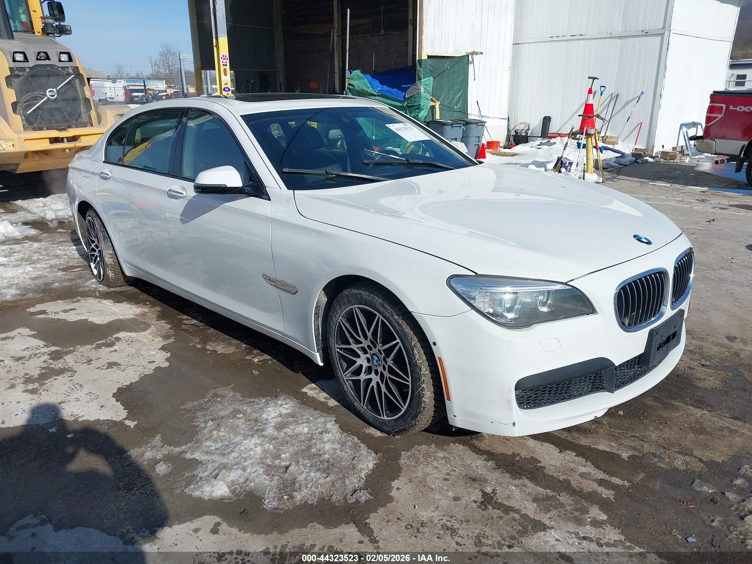 2014 Bmw Alpina B7 Xdrive Белый vin: WBAYF8C51ED652744
