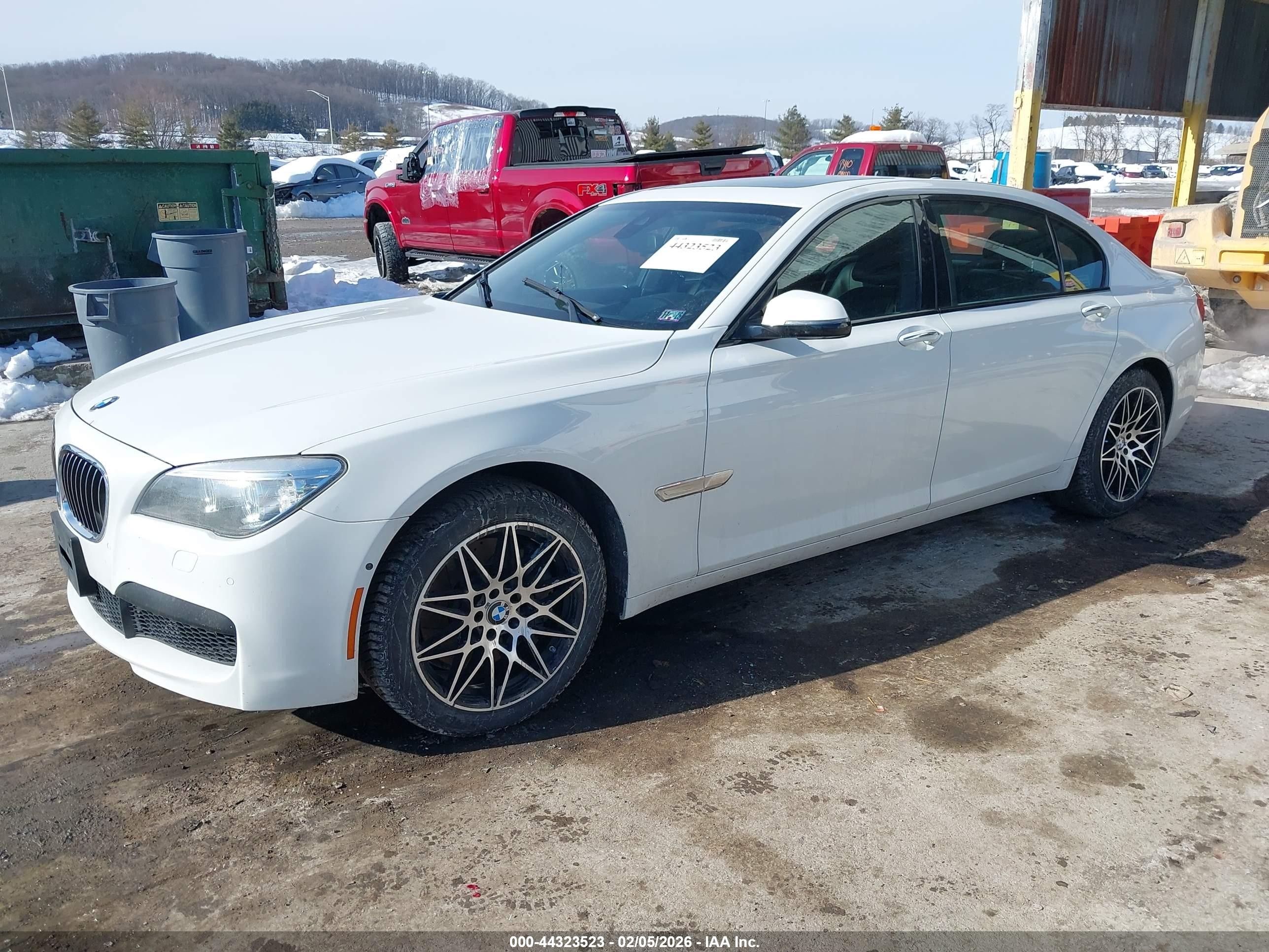 2014 Bmw Alpina B7 Xdrive Белый vin: WBAYF8C51ED652744