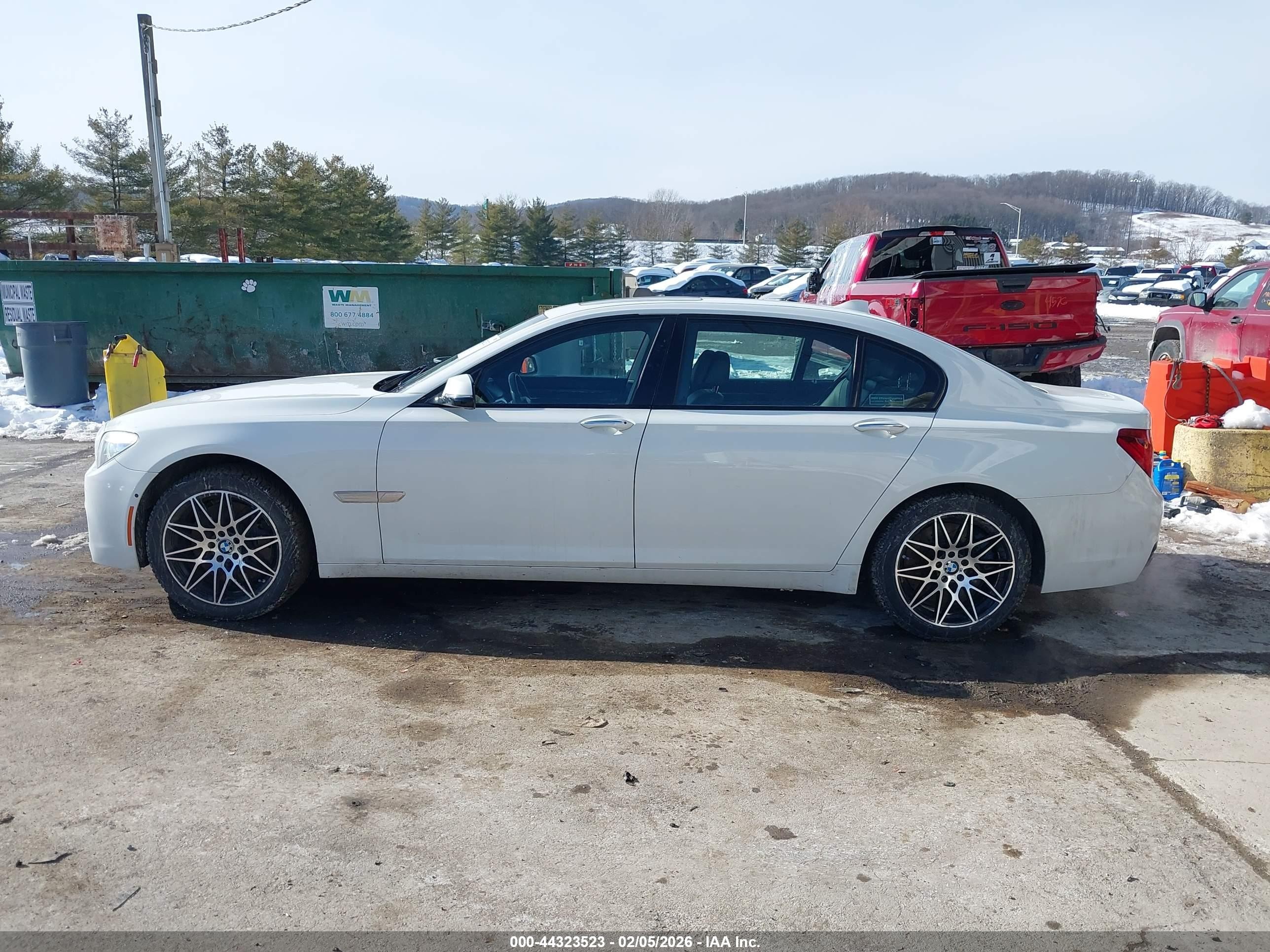 2014 Bmw Alpina B7 Xdrive Белый vin: WBAYF8C51ED652744