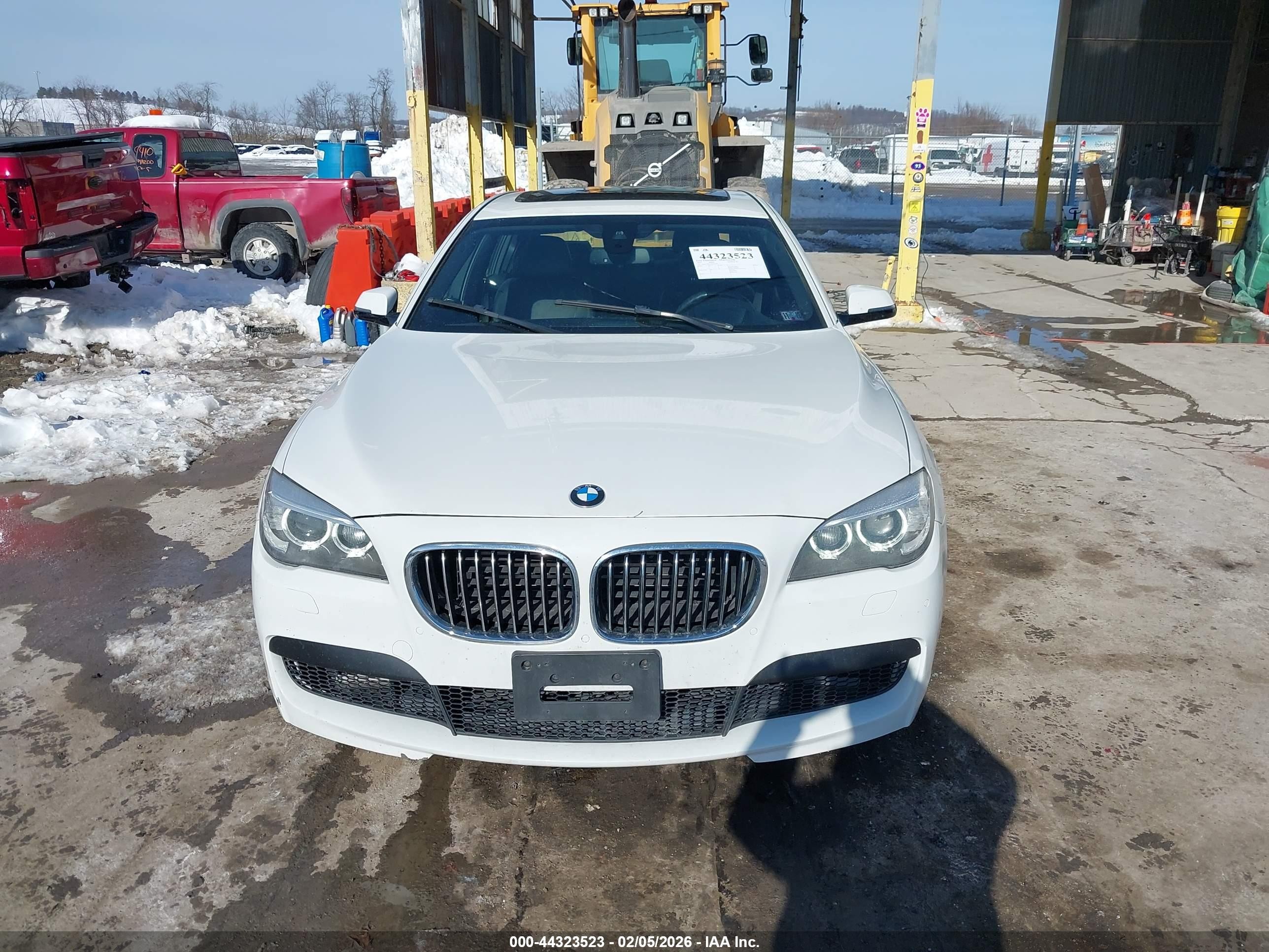 2014 Bmw Alpina B7 Xdrive Белый vin: WBAYF8C51ED652744