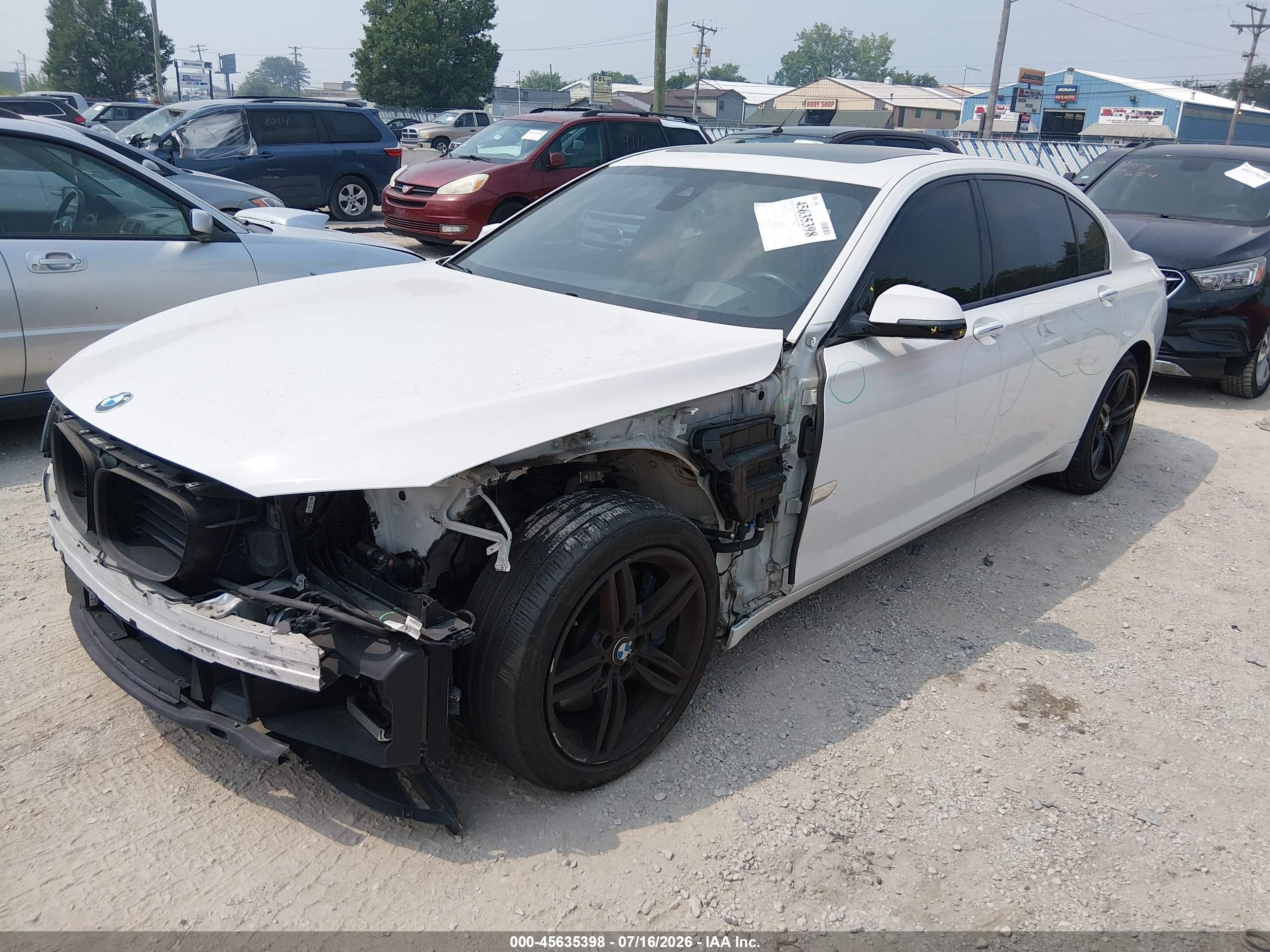 2015 Bmw 750li Xdrive White vin: WBAYF8C51FD655287