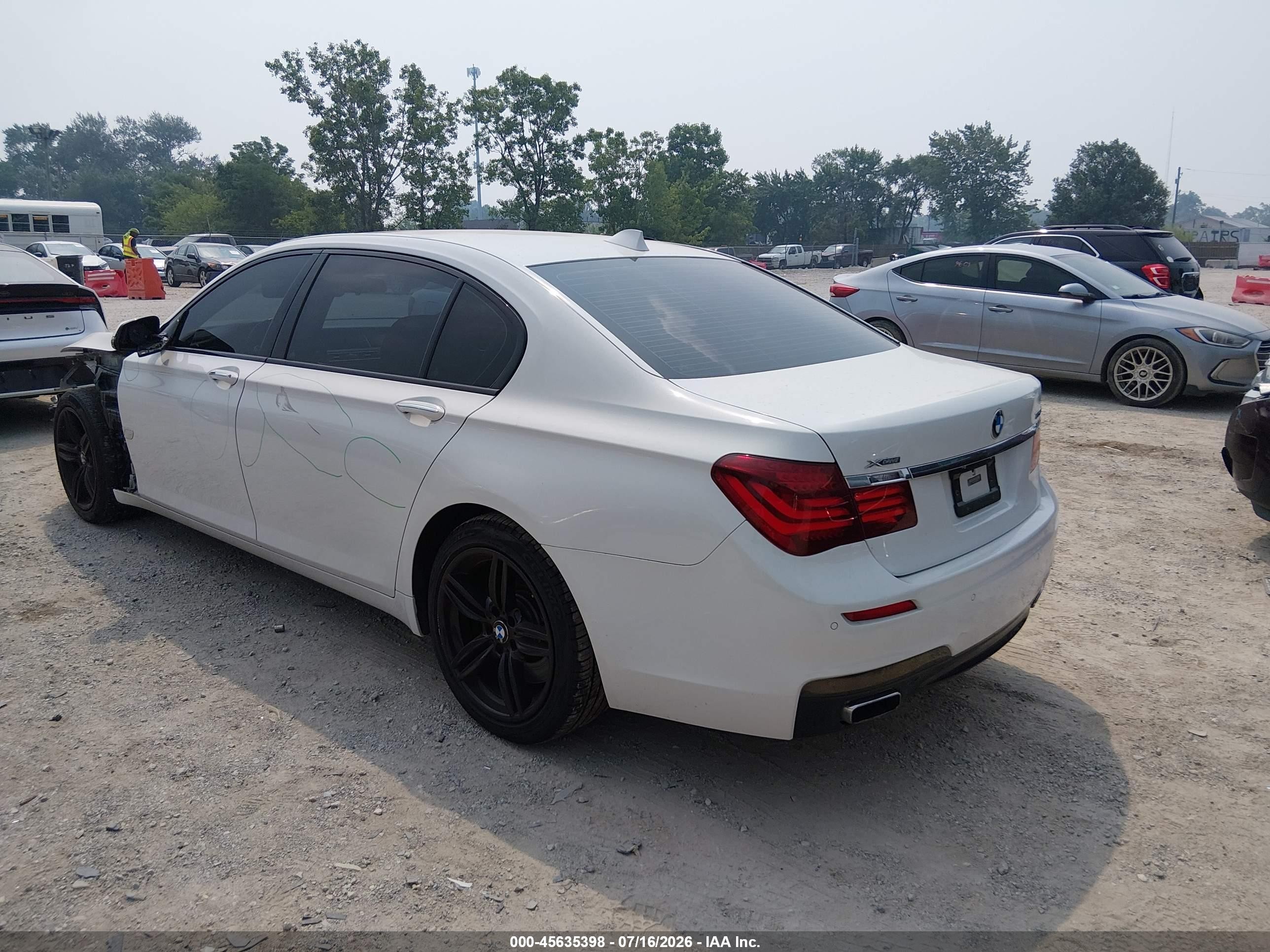 2015 Bmw 750li Xdrive White vin: WBAYF8C51FD655287