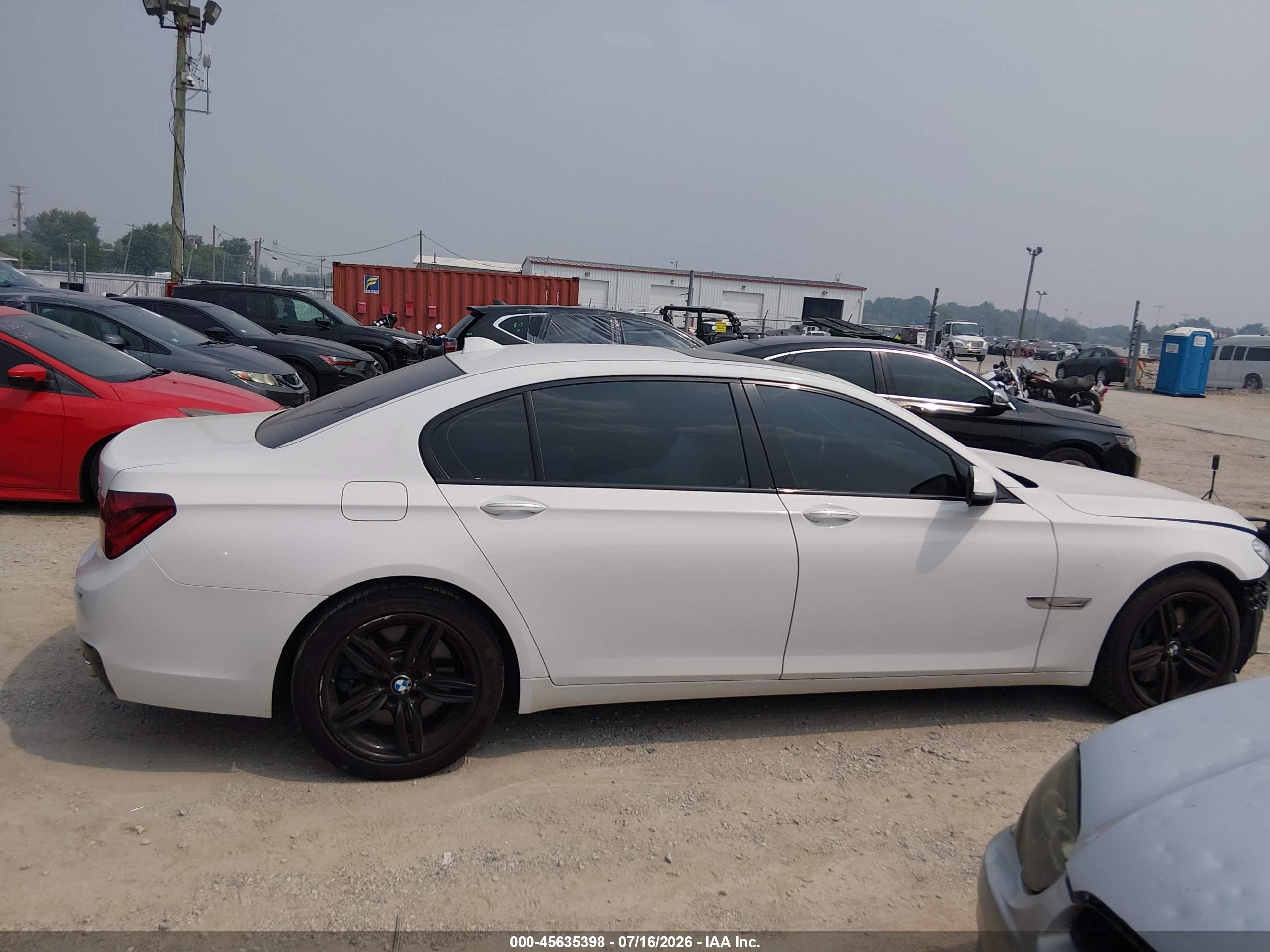2015 Bmw 750li Xdrive White vin: WBAYF8C51FD655287