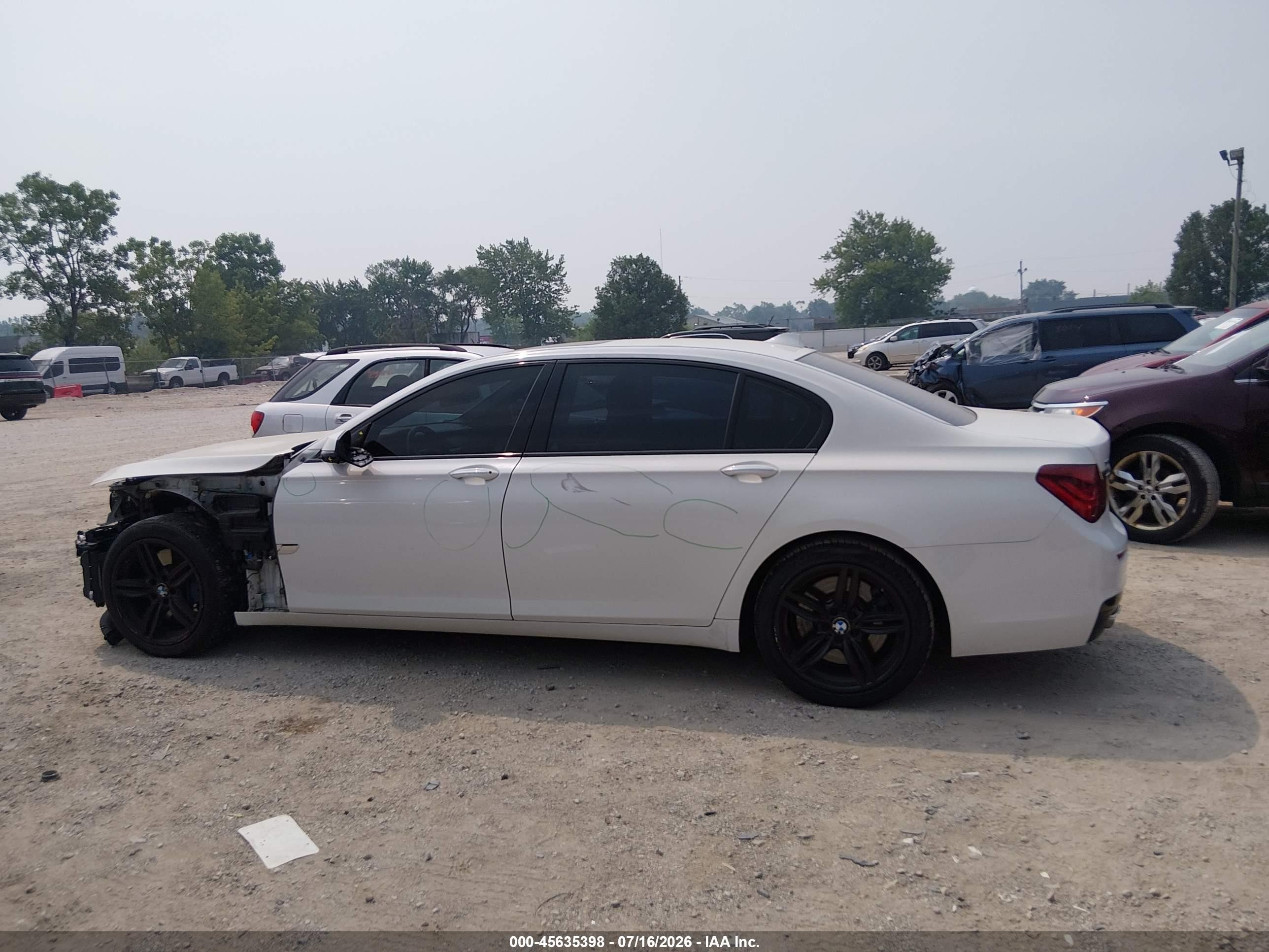2015 Bmw 750li Xdrive White vin: WBAYF8C51FD655287