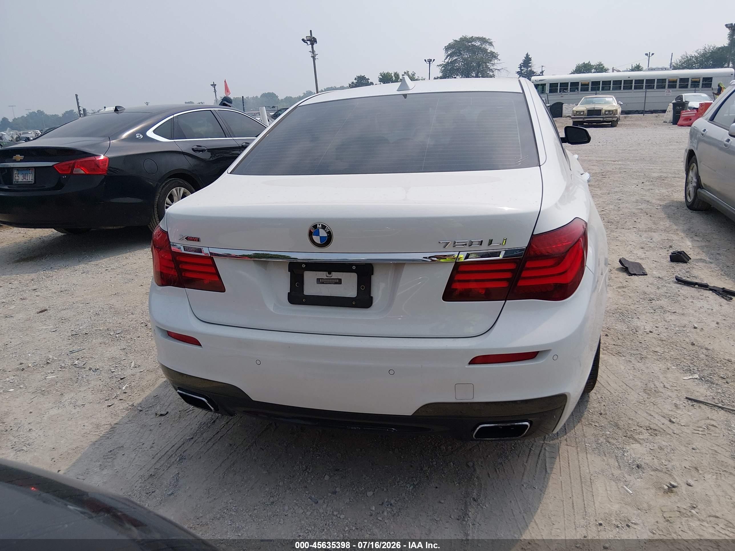 2015 Bmw 750li Xdrive White vin: WBAYF8C51FD655287