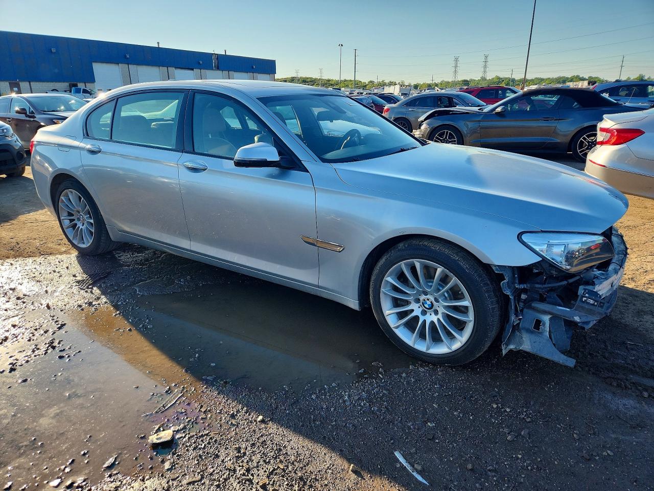 2014 Bmw 750 Lxi Серебряный vin: WBAYF8C52ED652591