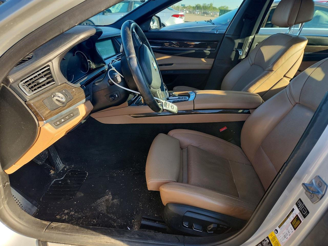 2014 Bmw 750 Lxi Серебряный vin: WBAYF8C52ED652591