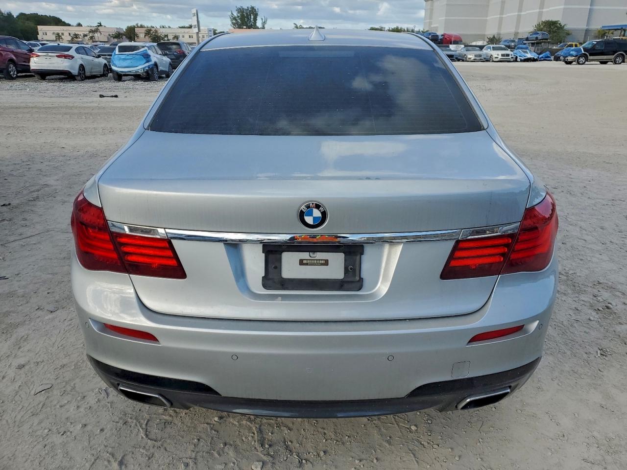 2015 Bmw 750 Lxi Silver vin: WBAYF8C52FD654469
