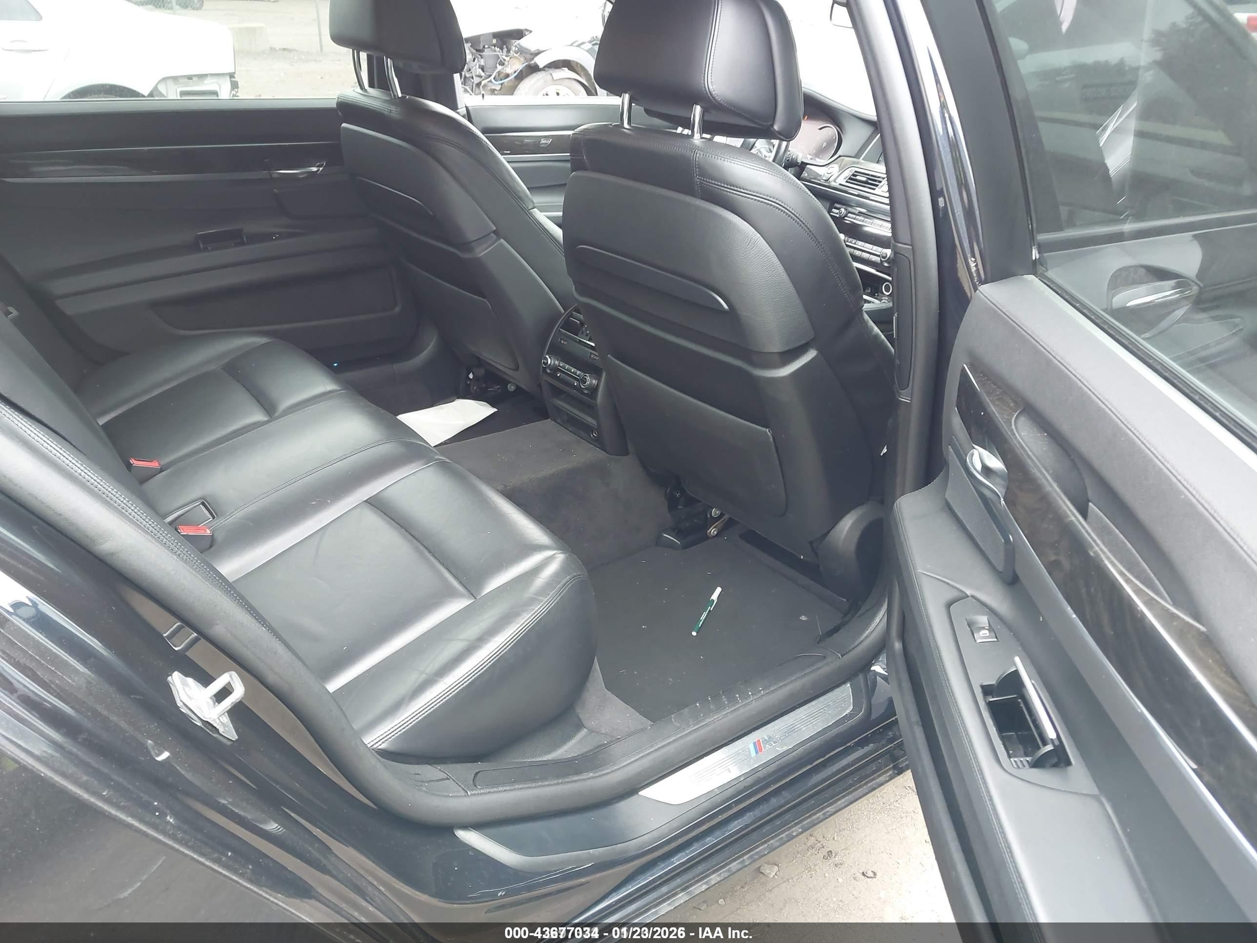 2014 Bmw Alpina B7 Xdrive Синий vin: WBAYF8C53ED652955