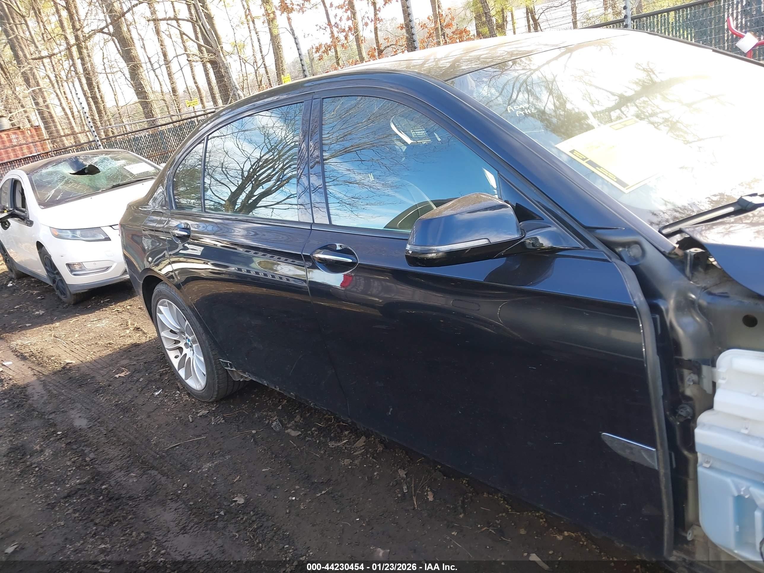 2014 Bmw Alpina B7 Xdrive Синий vin: WBAYF8C55ED652701