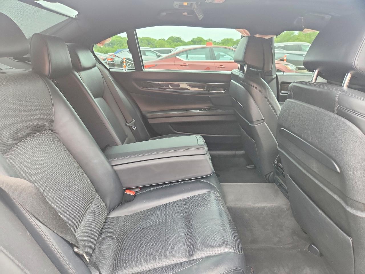 2014 Bmw 750 Lxi White vin: WBAYF8C56ED141806