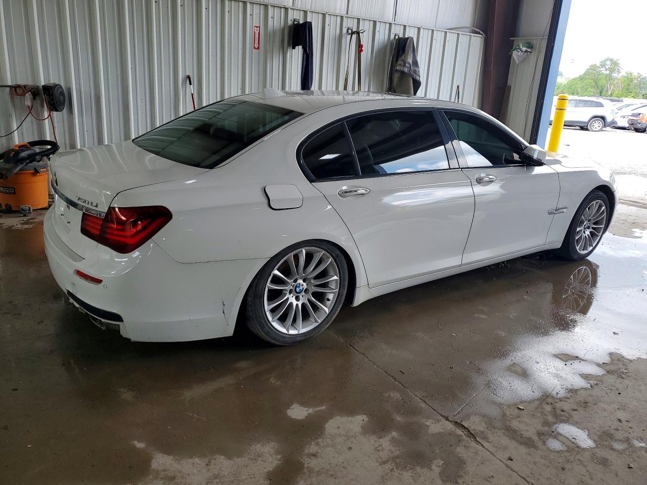 2014 Bmw 750 Lxi White vin: WBAYF8C56ED653355