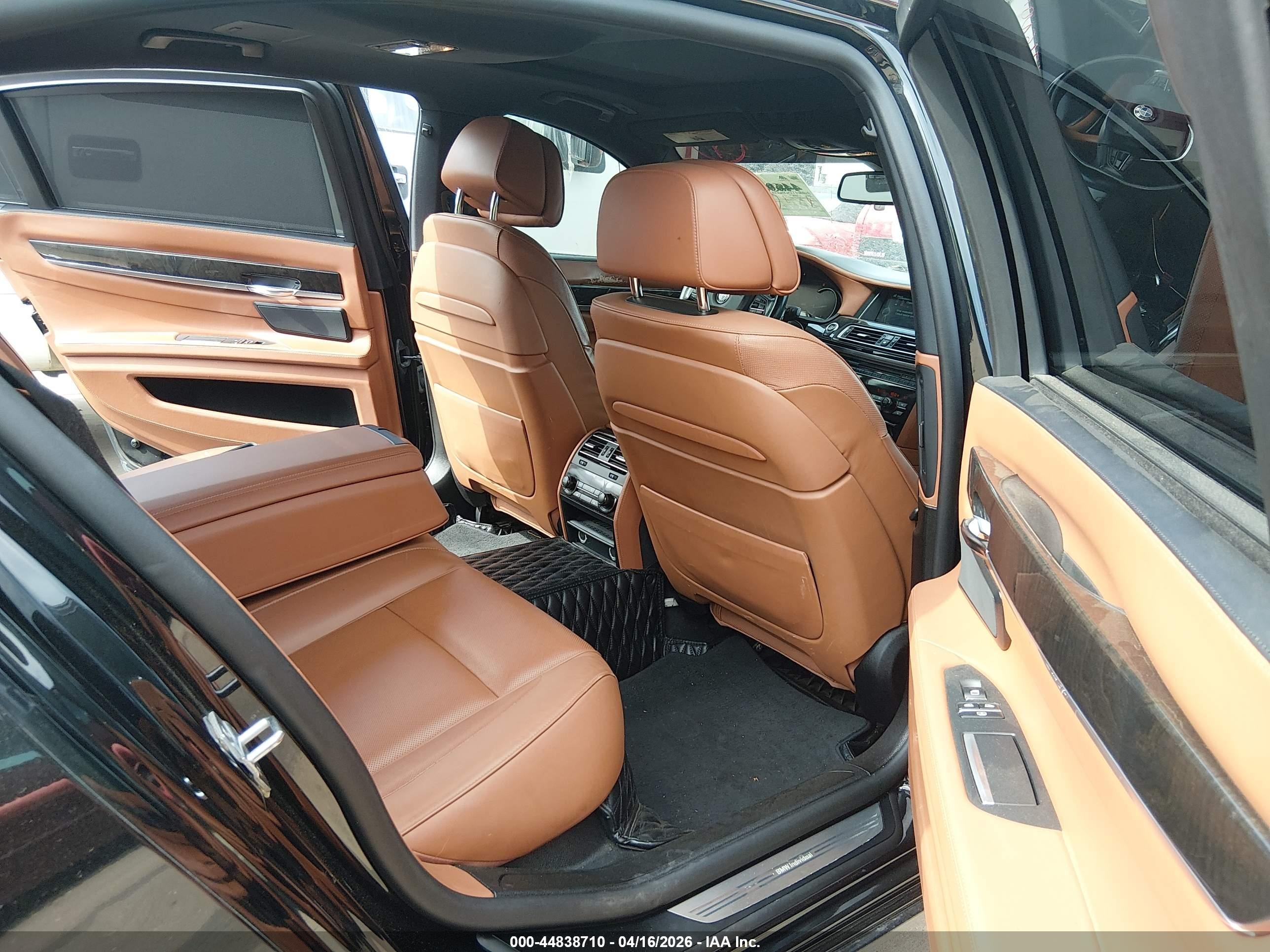 2014 Bmw Alpina B7 Xdrive Черный vin: WBAYF8C58ED141869