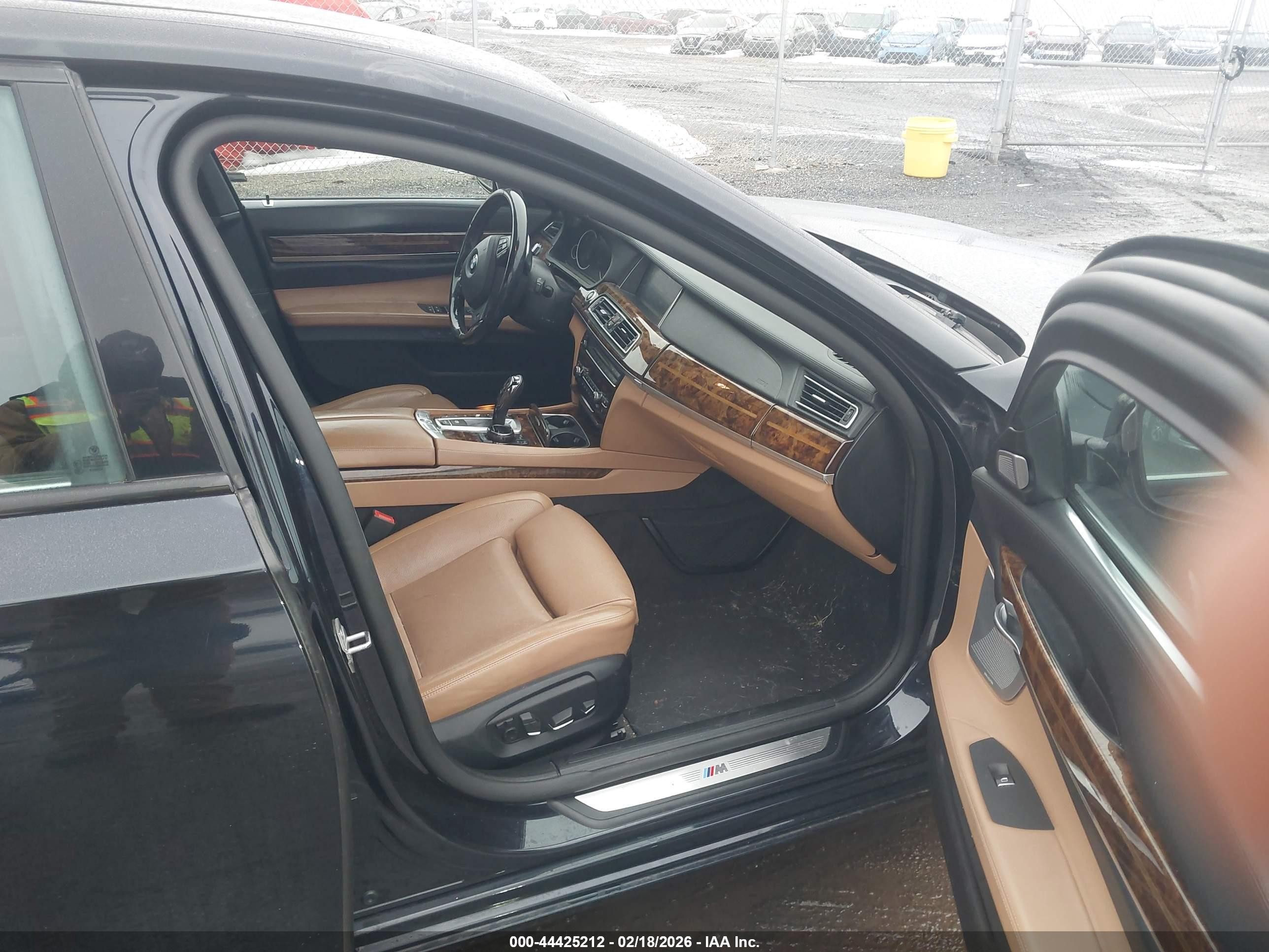 2014 Bmw Alpina B7 Xdrive Синий vin: WBAYF8C58ED653051
