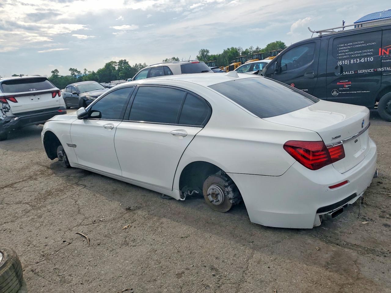 2013 Bmw 750 Lxi White vin: WBAYF8C5XDD139930
