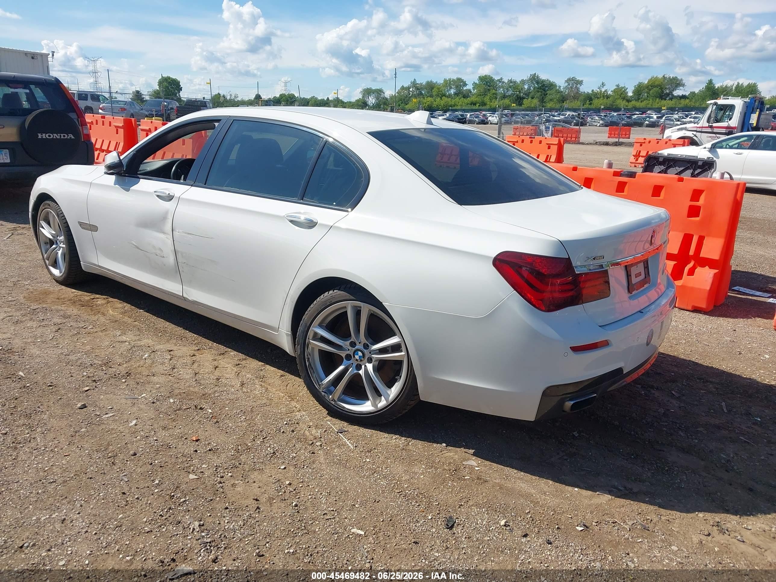 2014 Bmw Alpina B7 Xdrive White vin: WBAYF8C5XED142019