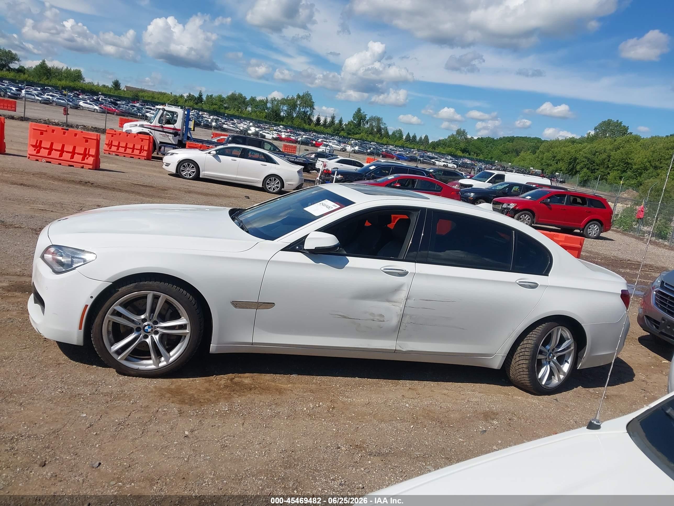 2014 Bmw Alpina B7 Xdrive White vin: WBAYF8C5XED142019
